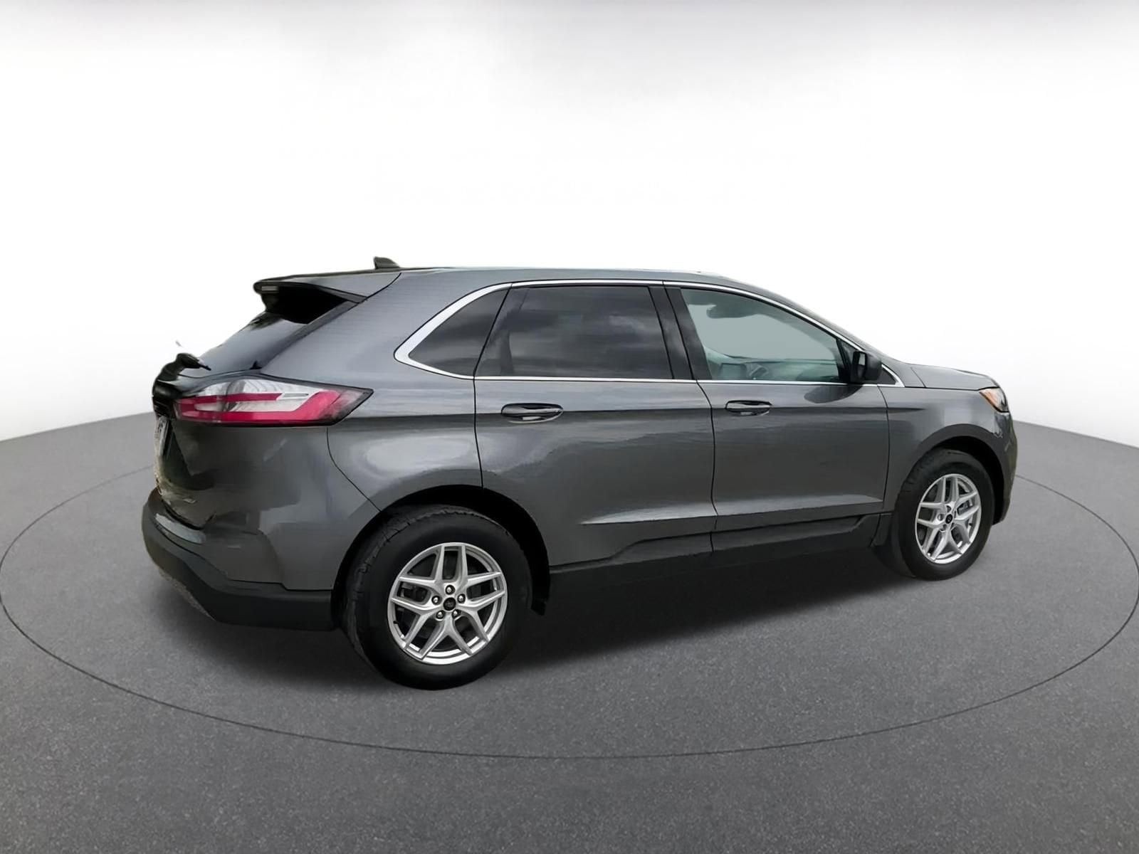 2024 Ford Edge SEL 12
