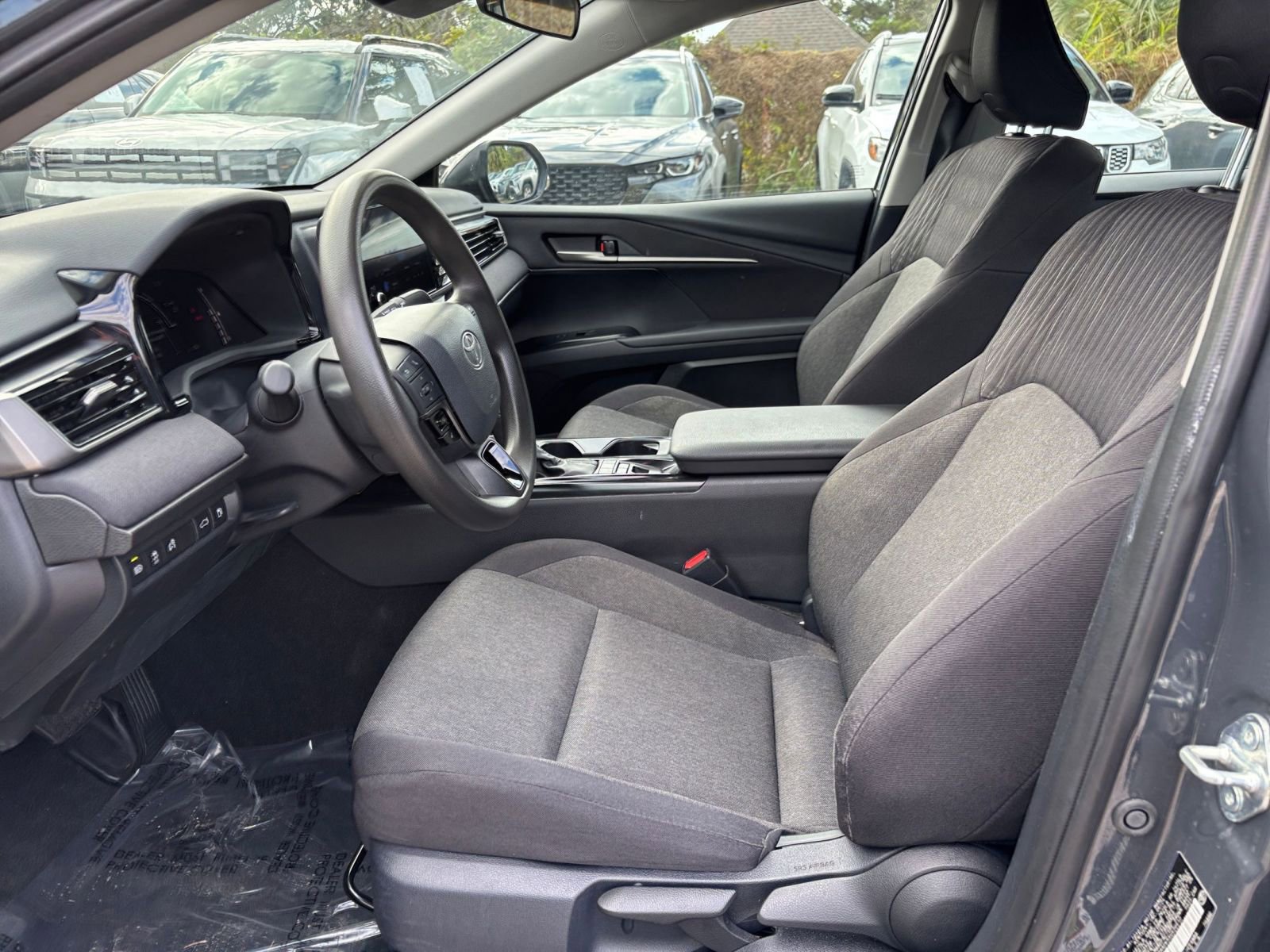 Thumbnail: 2025 Toyota Camry - 28