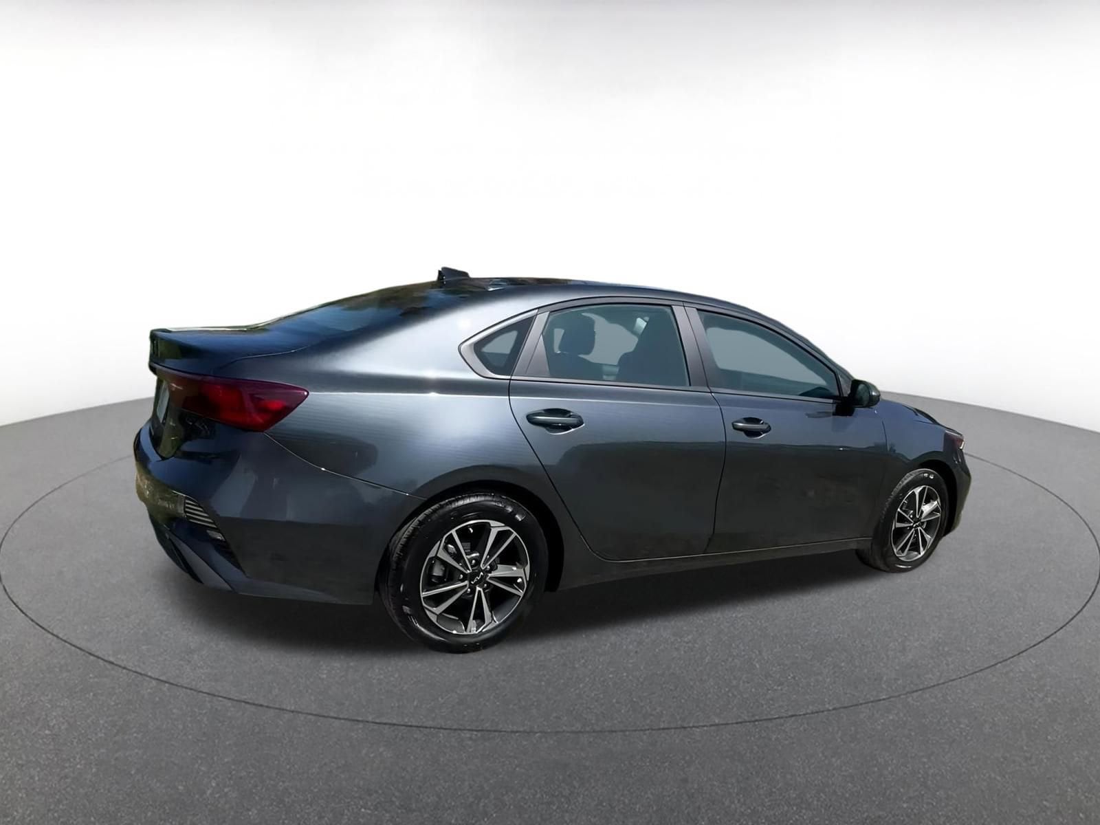 2024 Kia Forte LXS 12