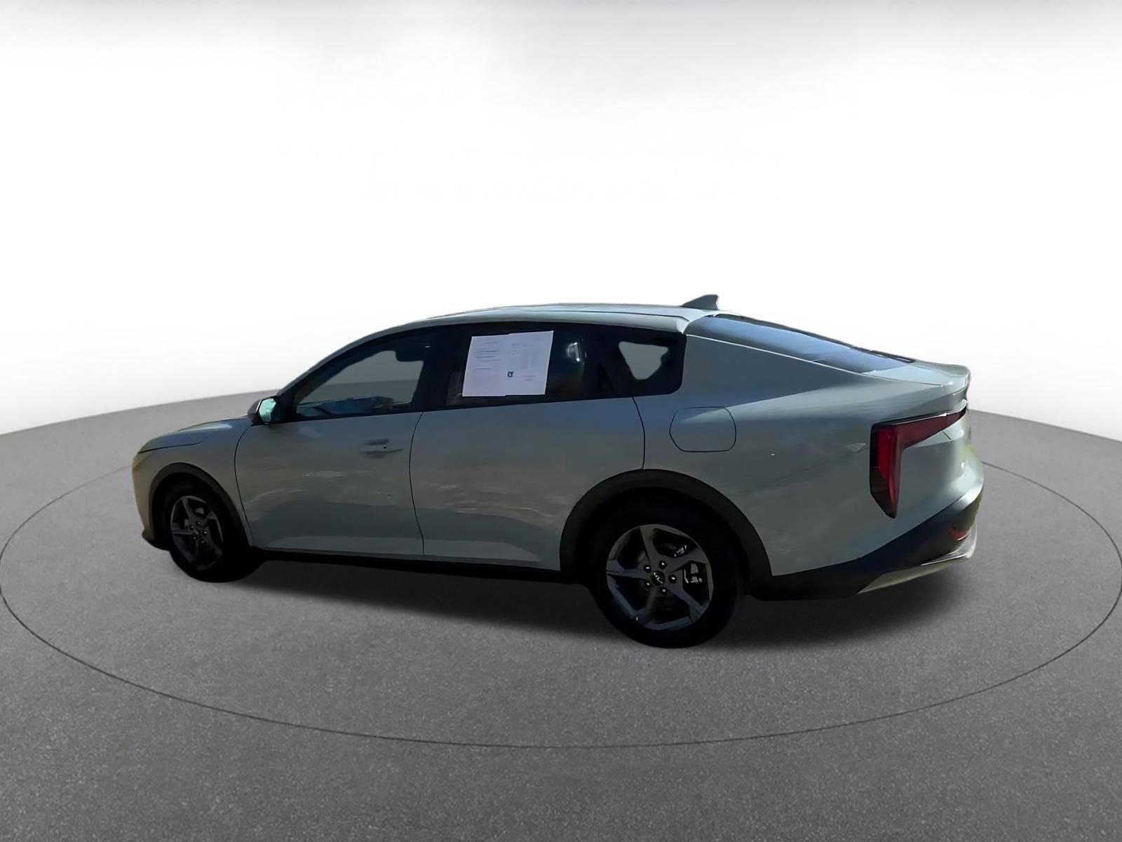 Thumbnail: 2025 Kia K4 - 10