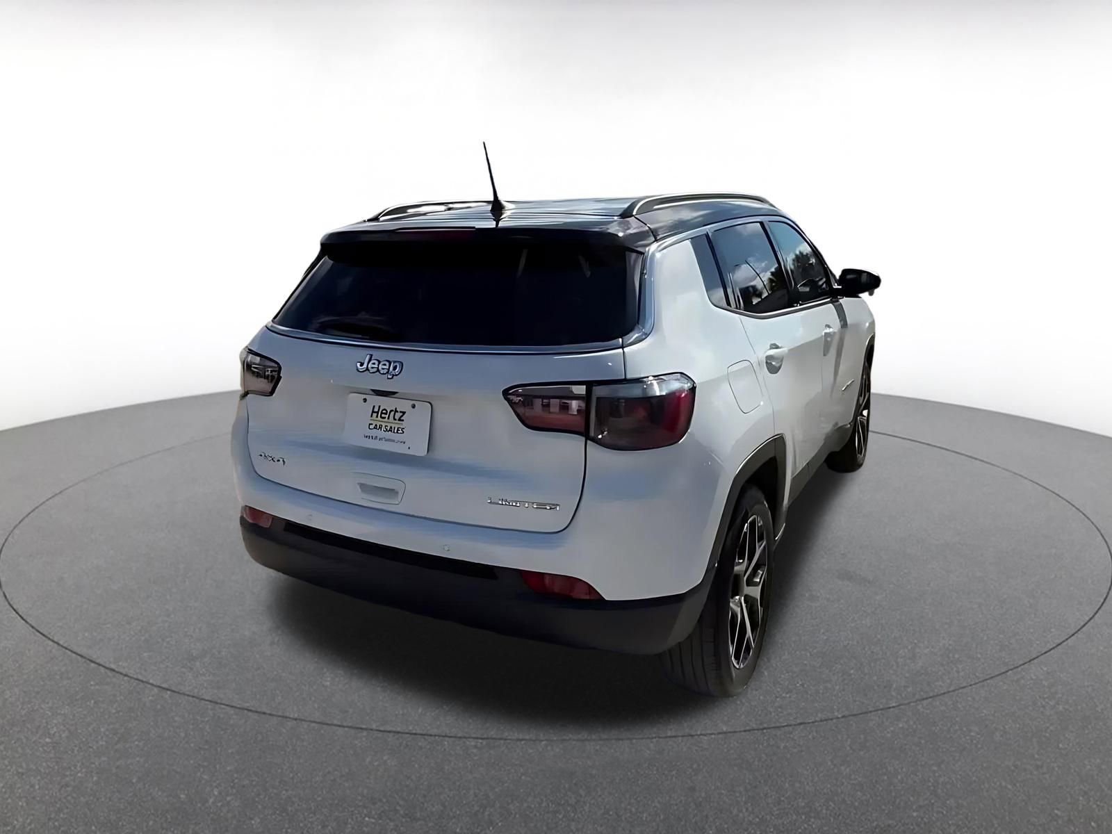 Thumbnail: 2025 Jeep Compass - 15