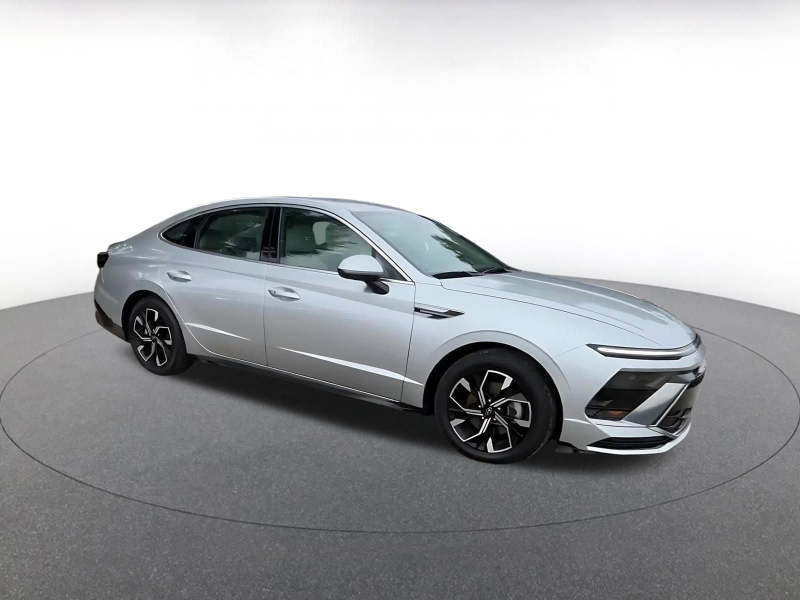 Thumbnail: 2025 Hyundai Sonata - 1