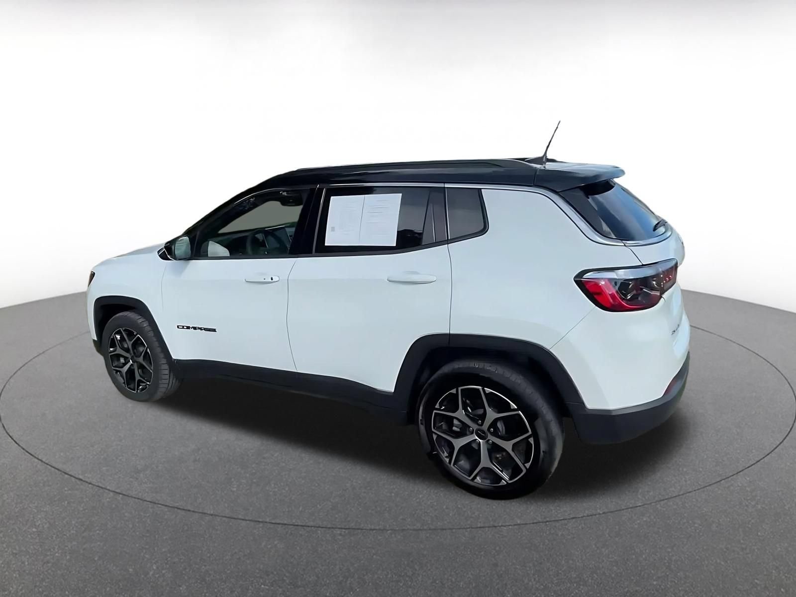 Thumbnail: 2025 Jeep Compass - 9