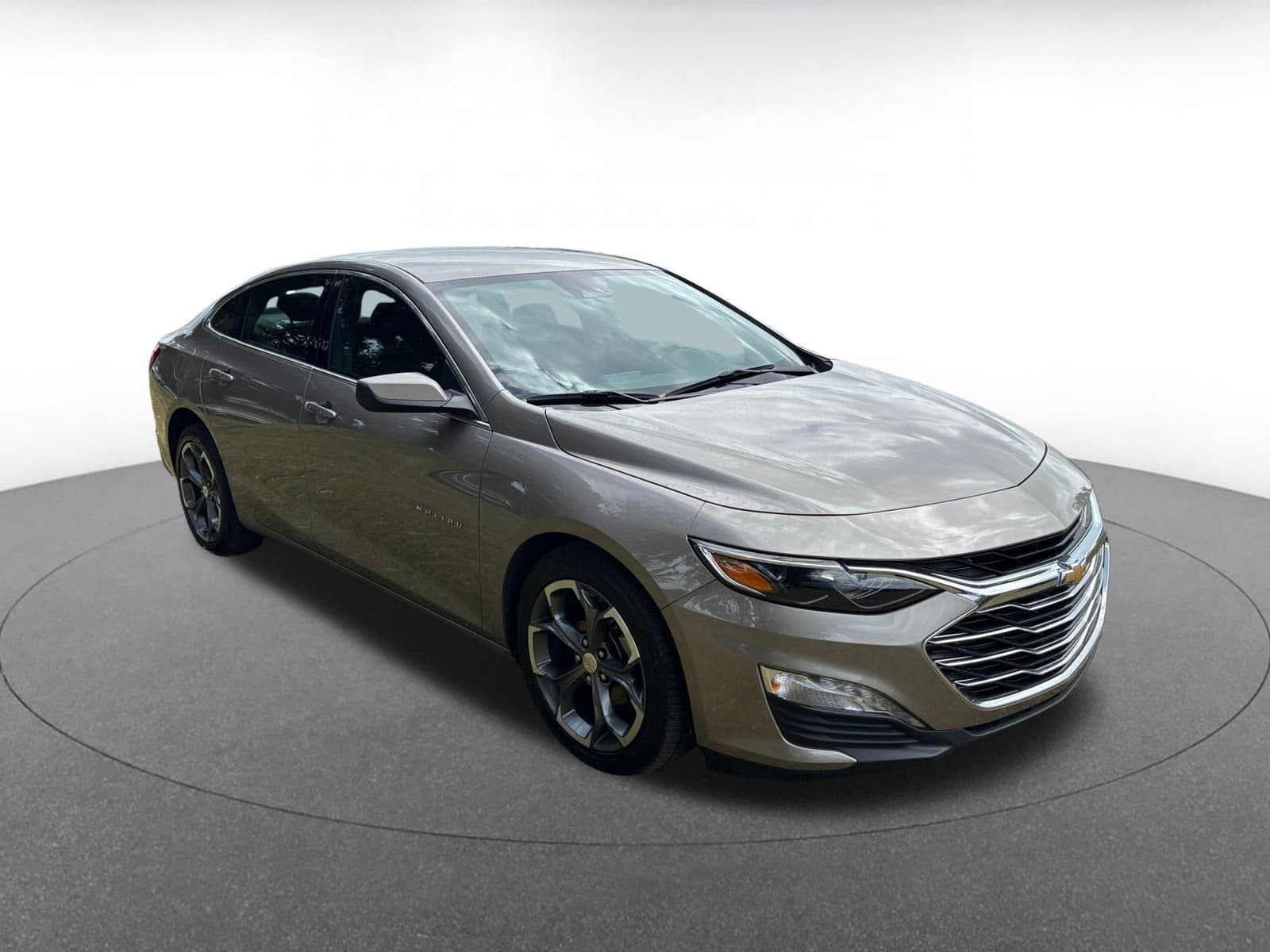 Thumbnail: 2024 Chevrolet Malibu - 1