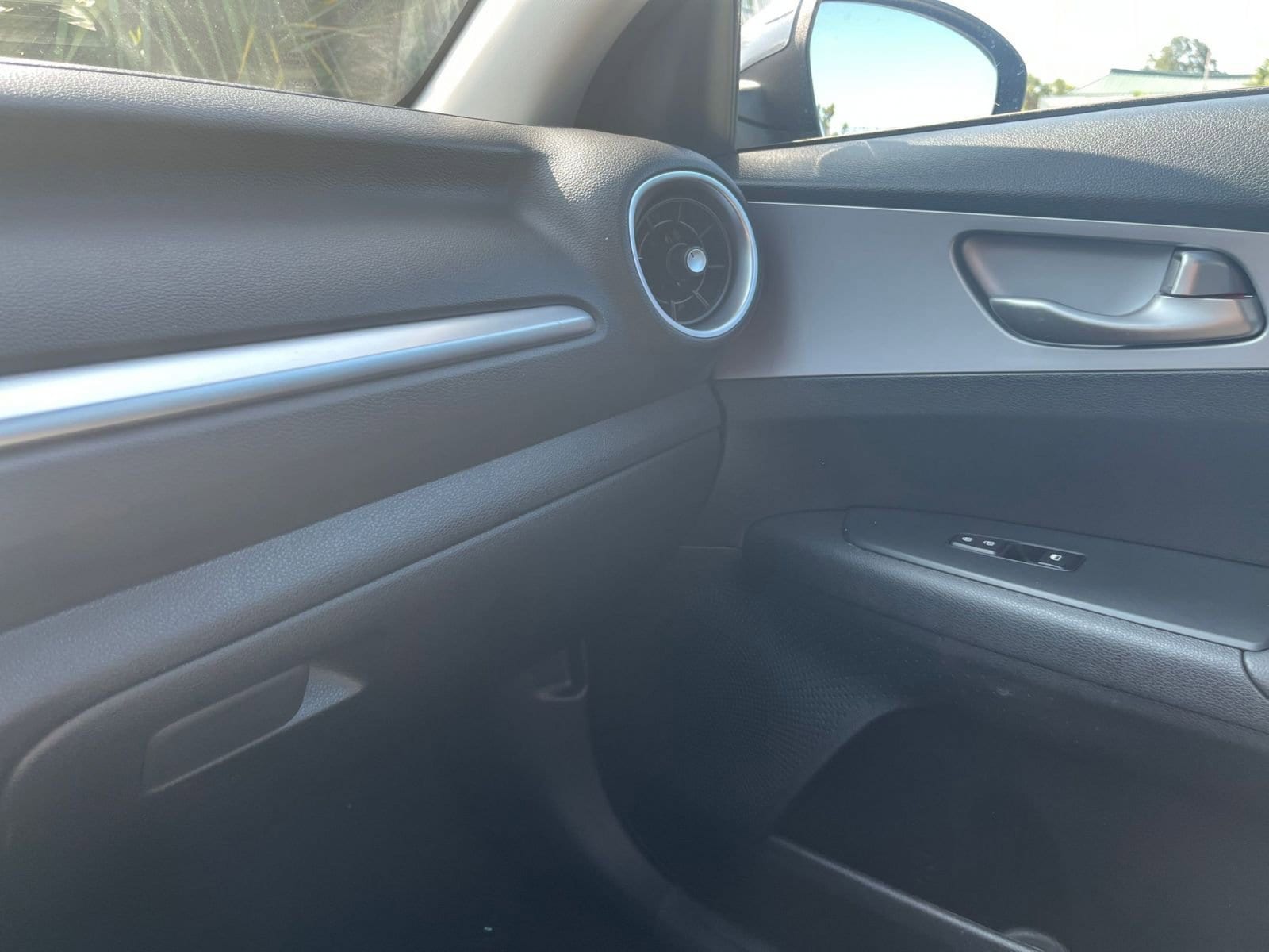2024 Kia Forte LXS 28