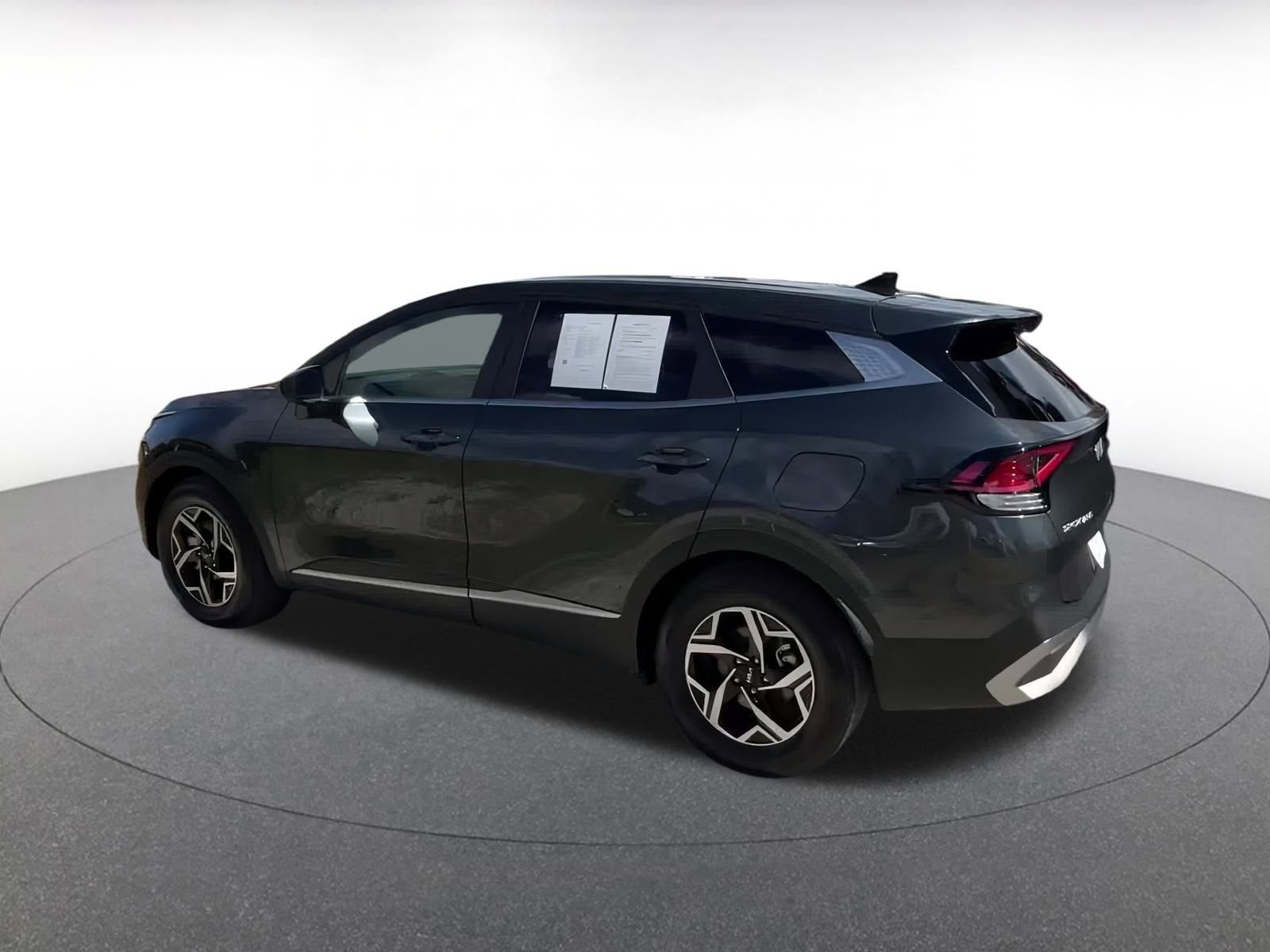 Thumbnail: 2025 Kia Sportage - 10