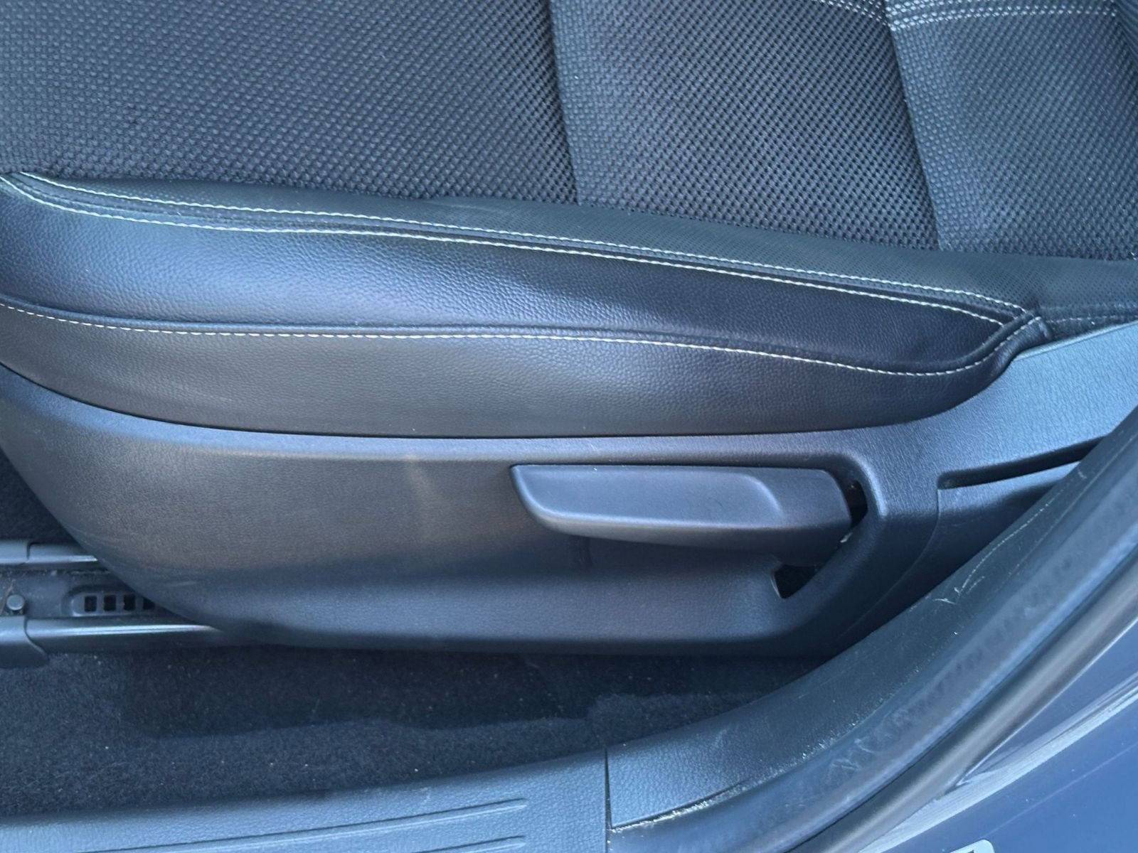 Thumbnail: 2025 Mazda CX-50 - 23