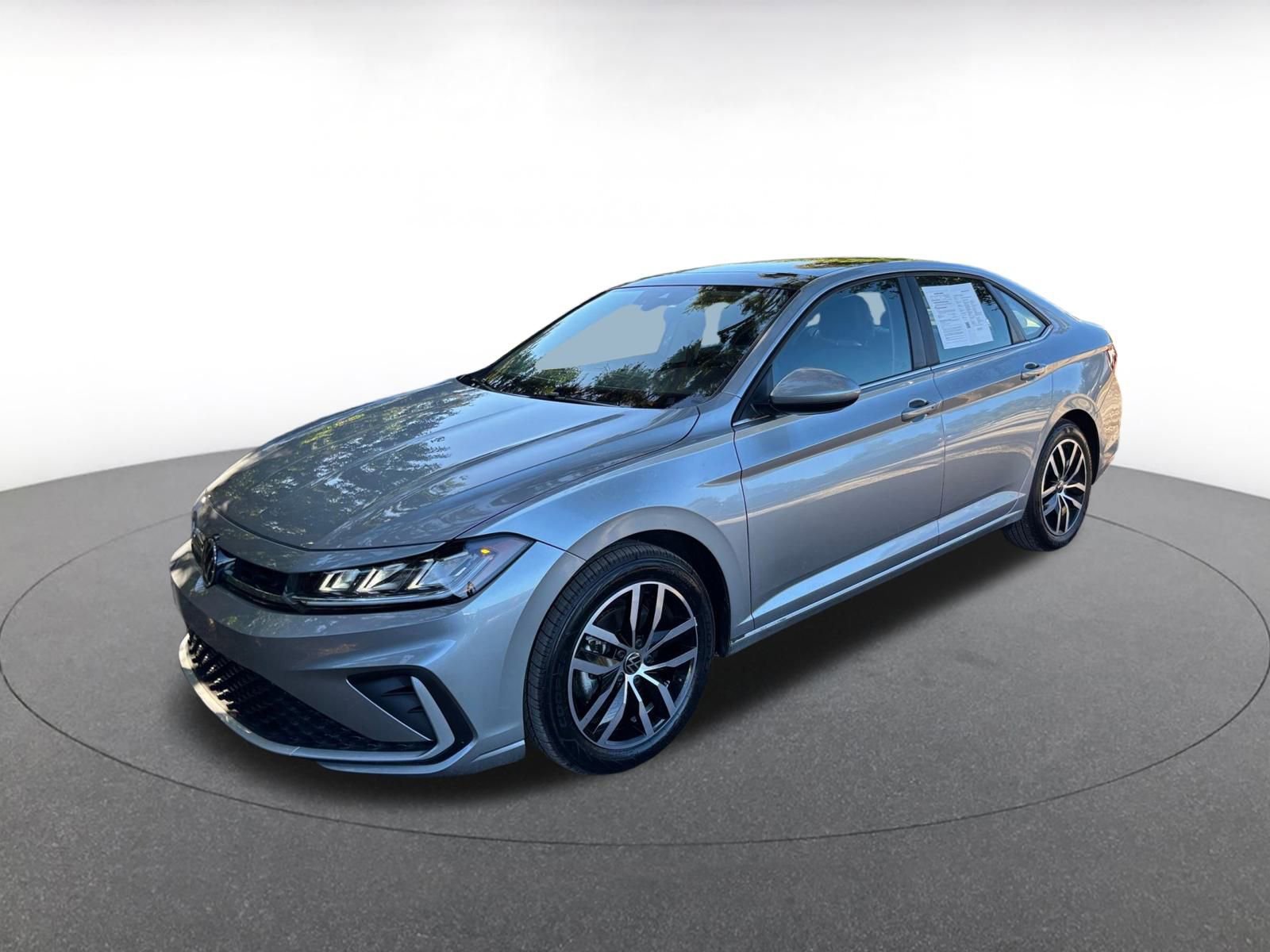 Thumbnail: 2025 Volkswagen Jetta - 4