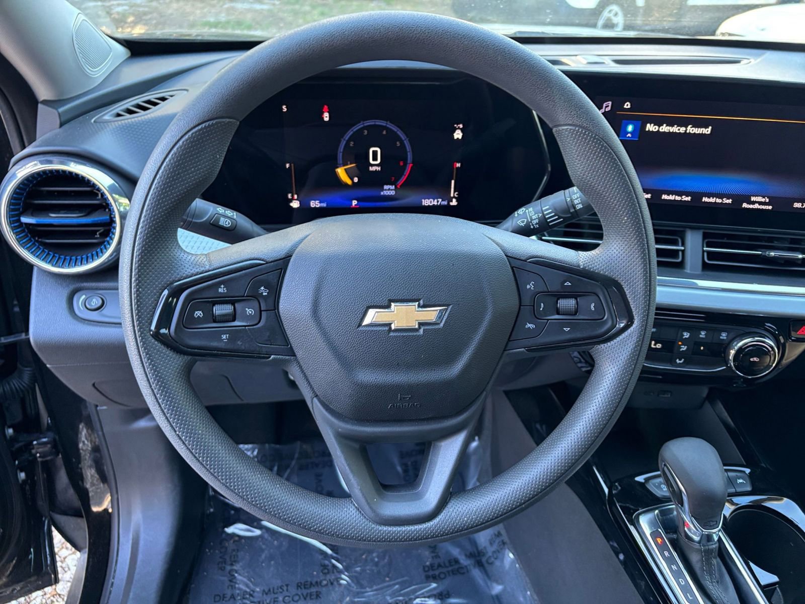 Thumbnail: 2025 Chevrolet Trax - 28