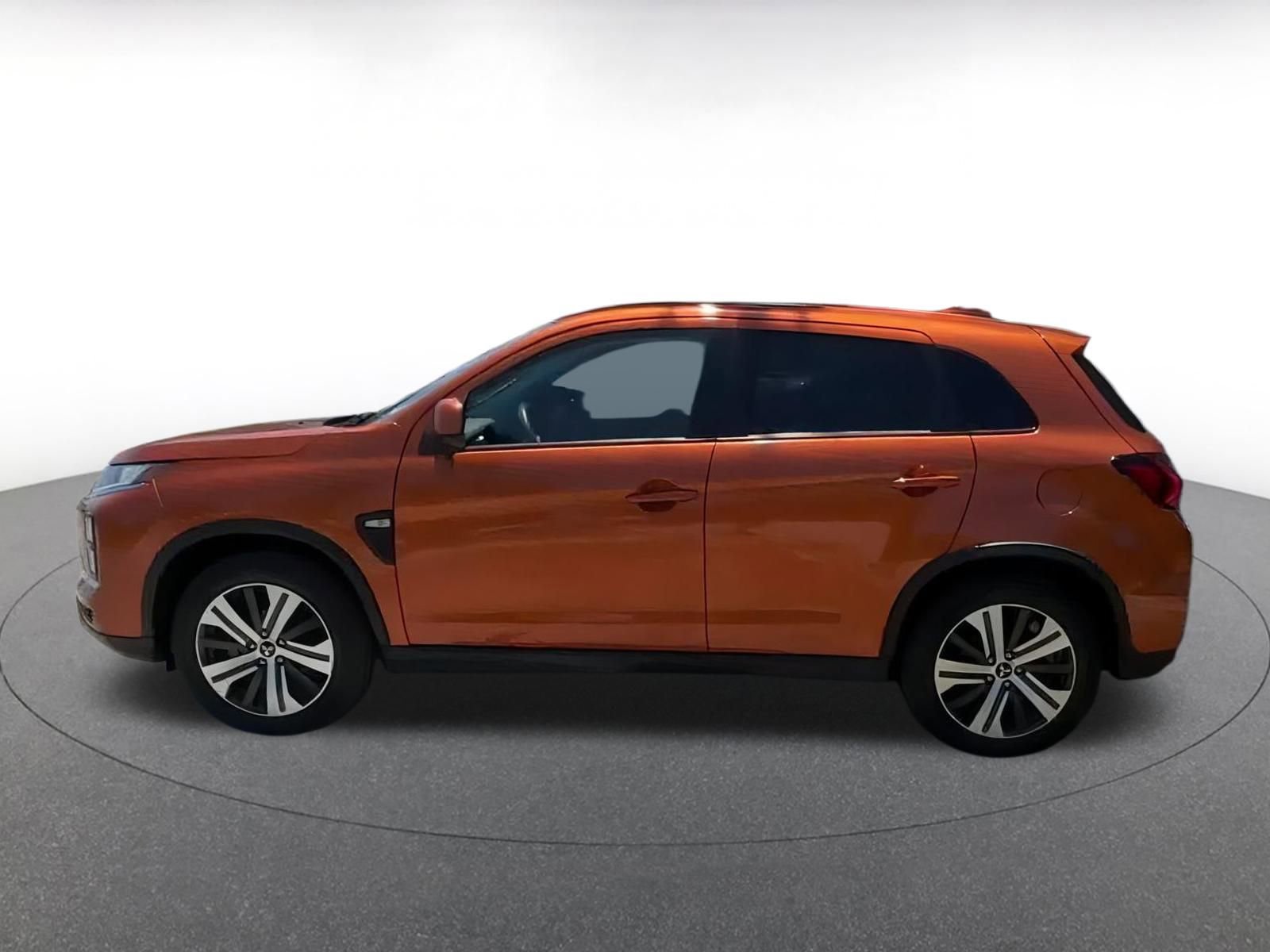 Thumbnail: 2022 Mitsubishi Outlander Sport - 7