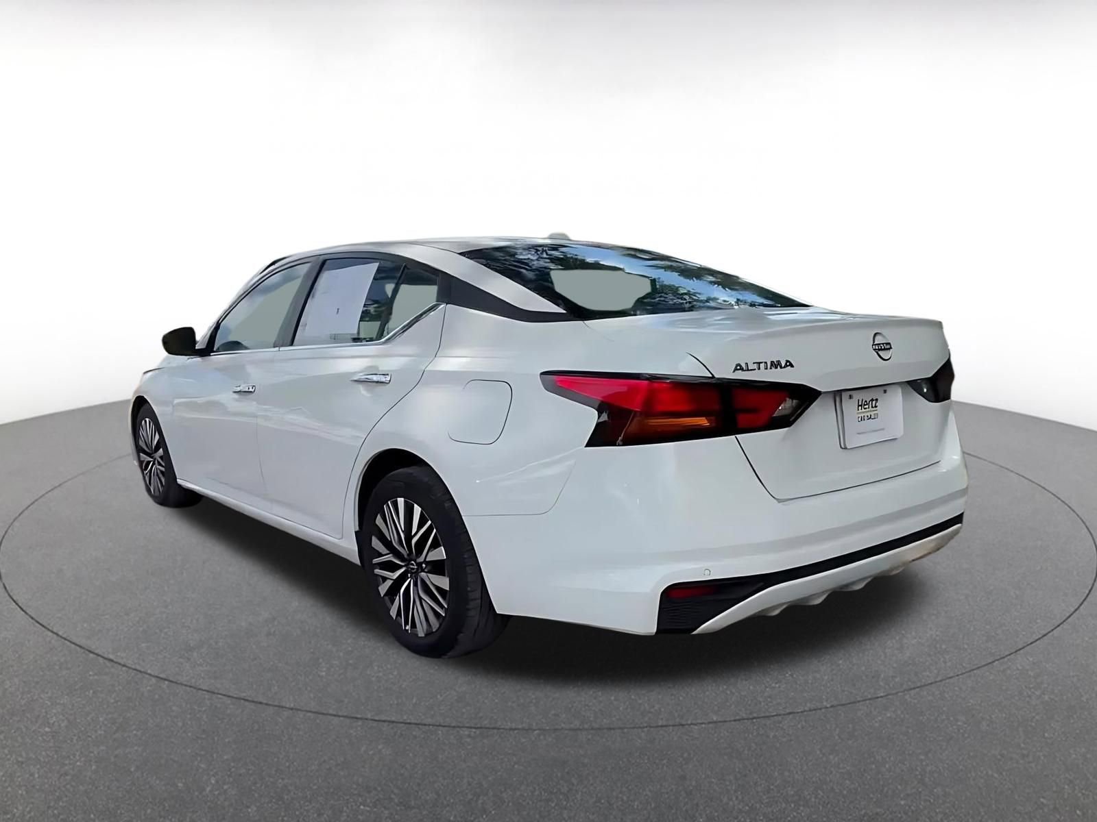Thumbnail: 2025 Nissan Altima - 11