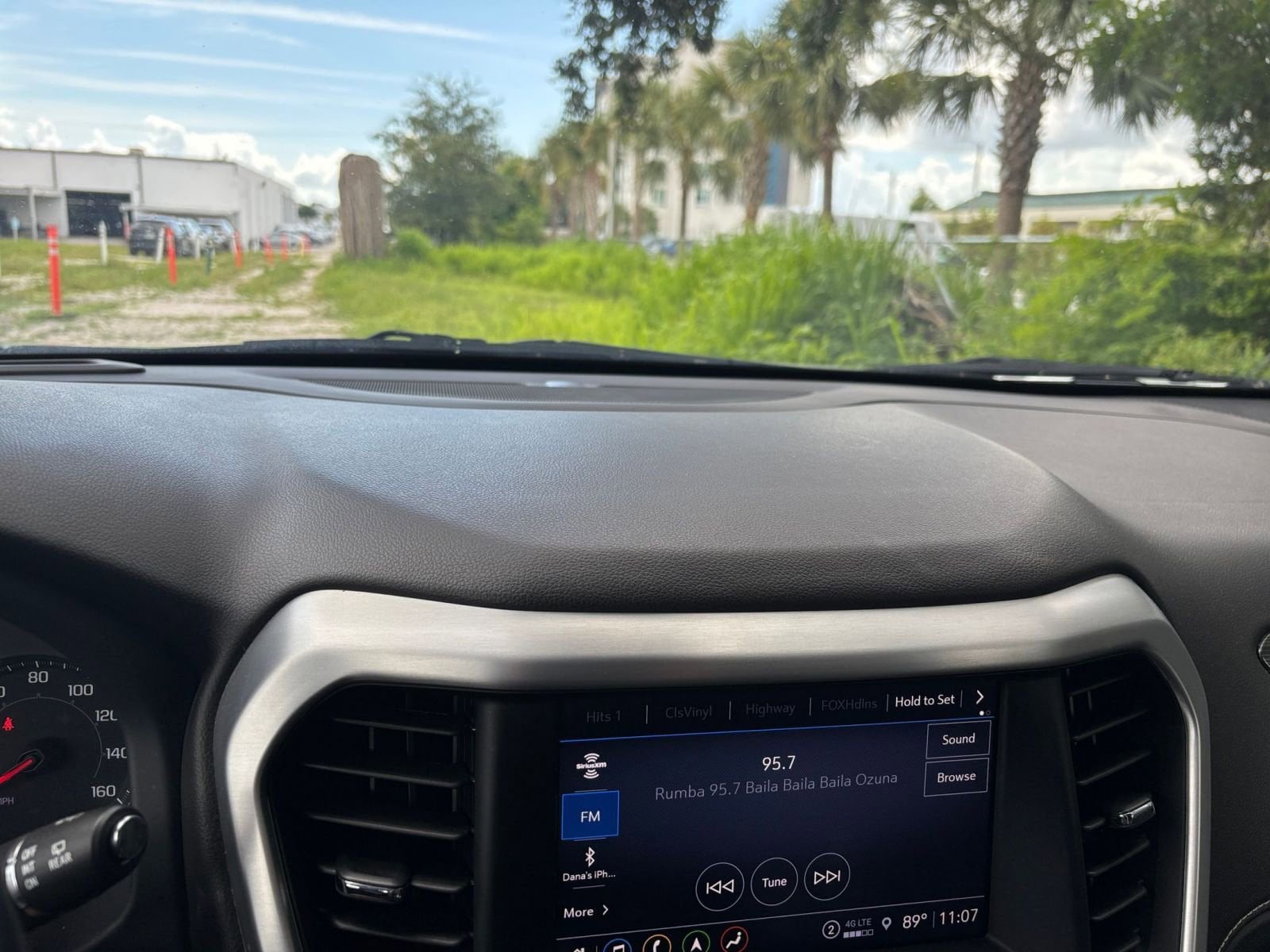 Thumbnail: 2023 GMC Acadia - 15