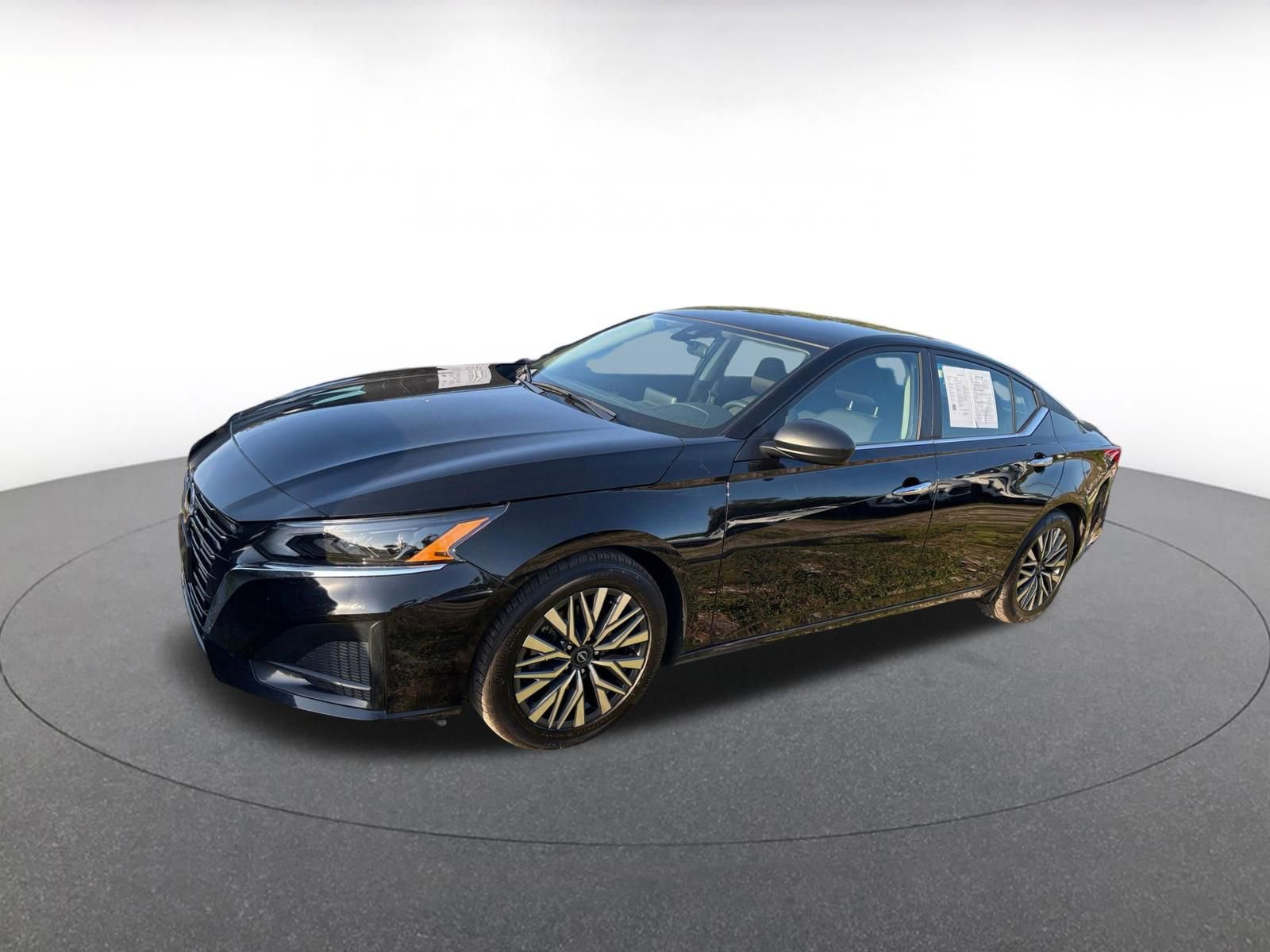 Thumbnail: 2025 Nissan Altima - 4
