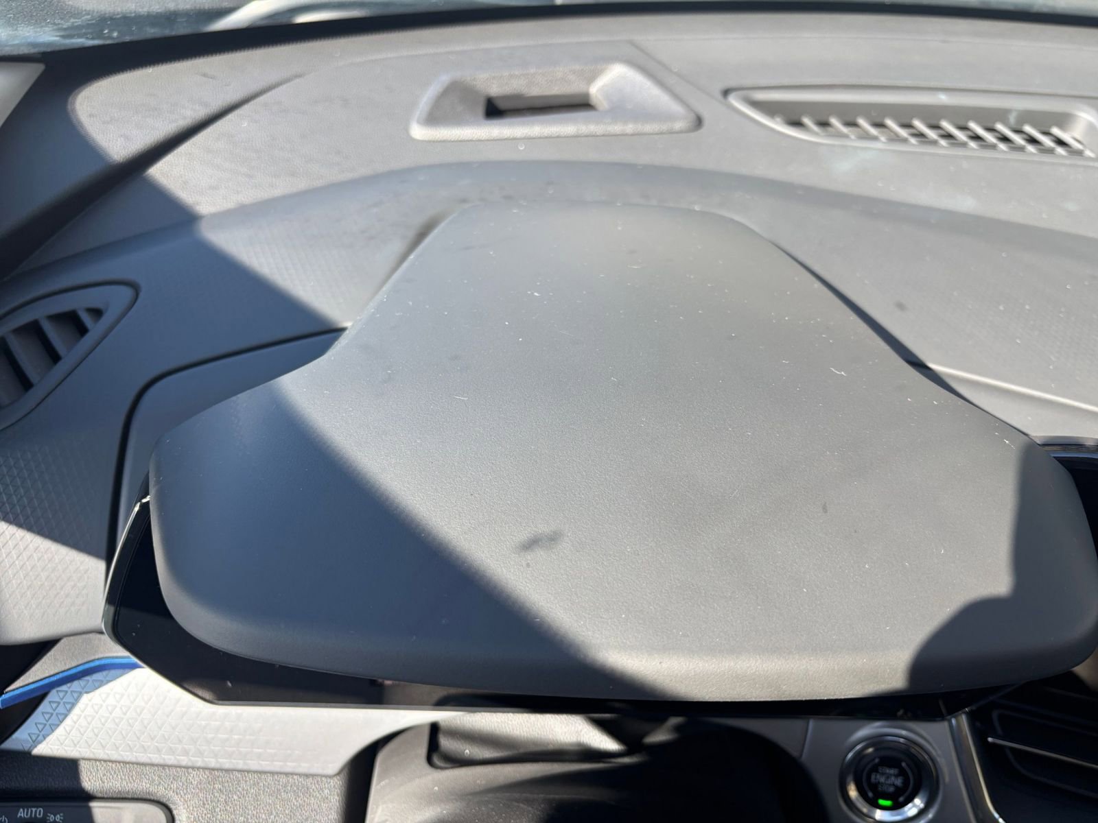 Thumbnail: 2025 Chevrolet Trax - 35