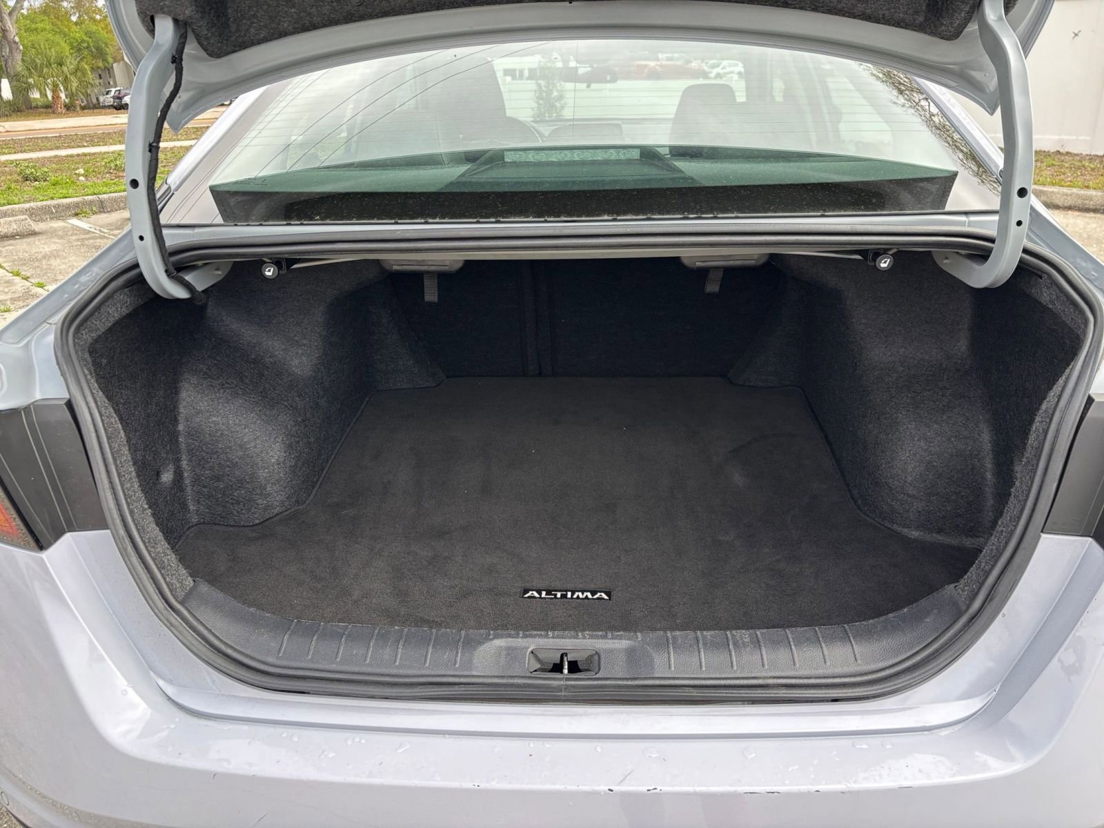 Thumbnail: 2025 Nissan Altima - 32