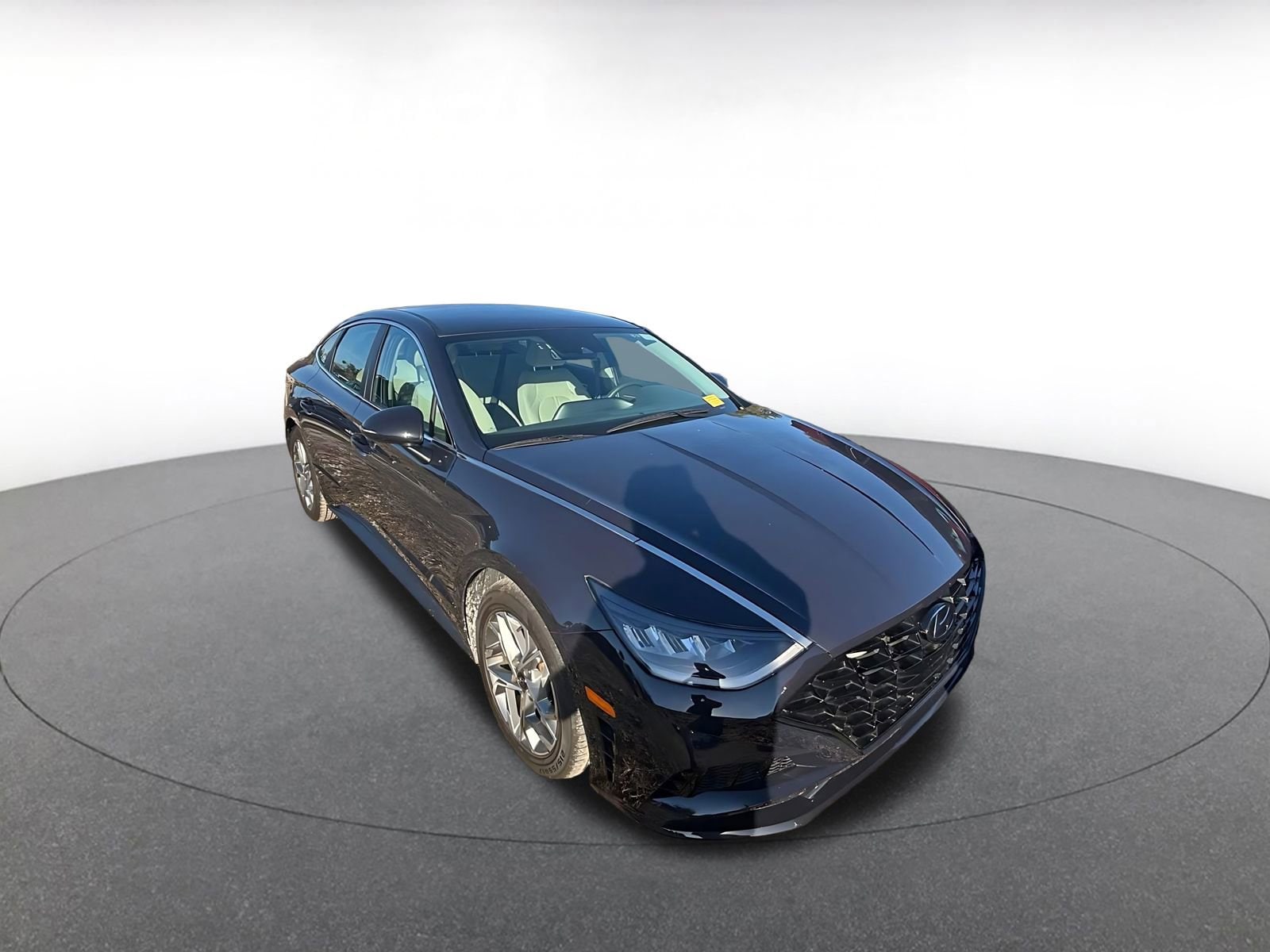 Thumbnail: 2023 Hyundai Sonata - 1