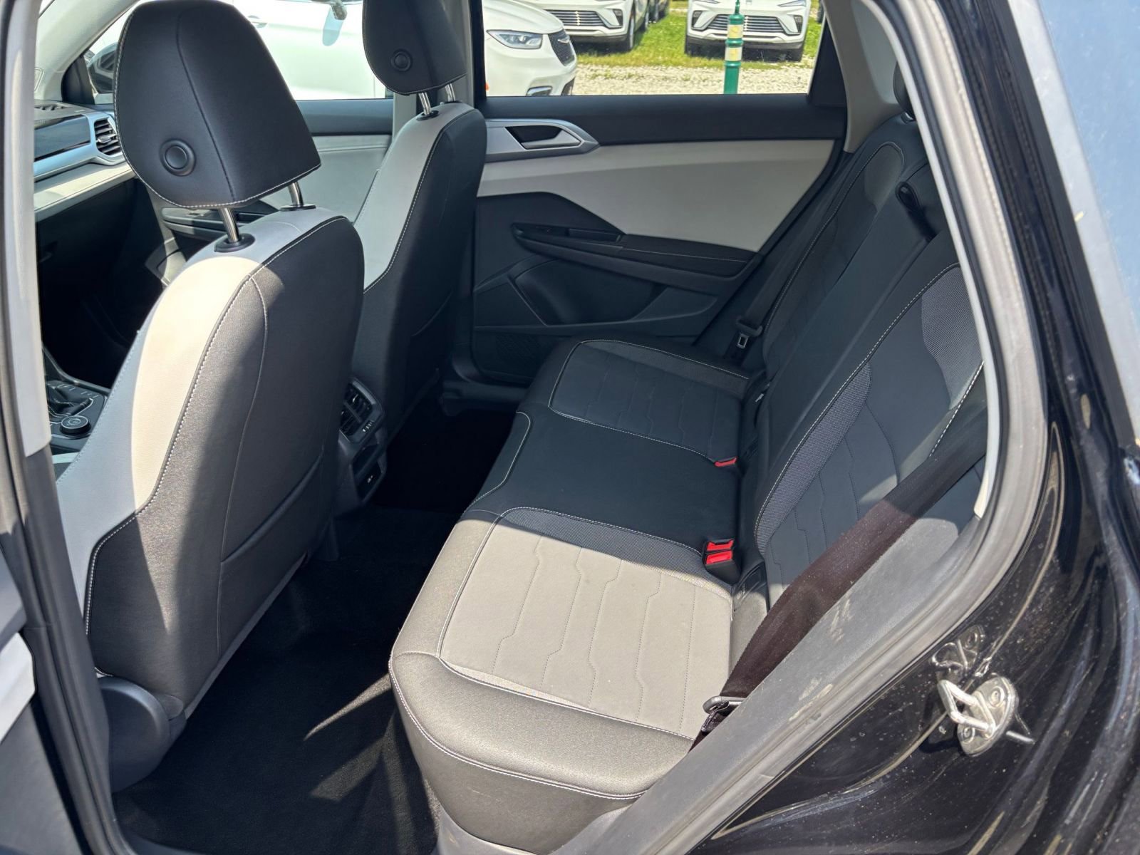 Thumbnail: 2025 Volkswagen Taos - 27