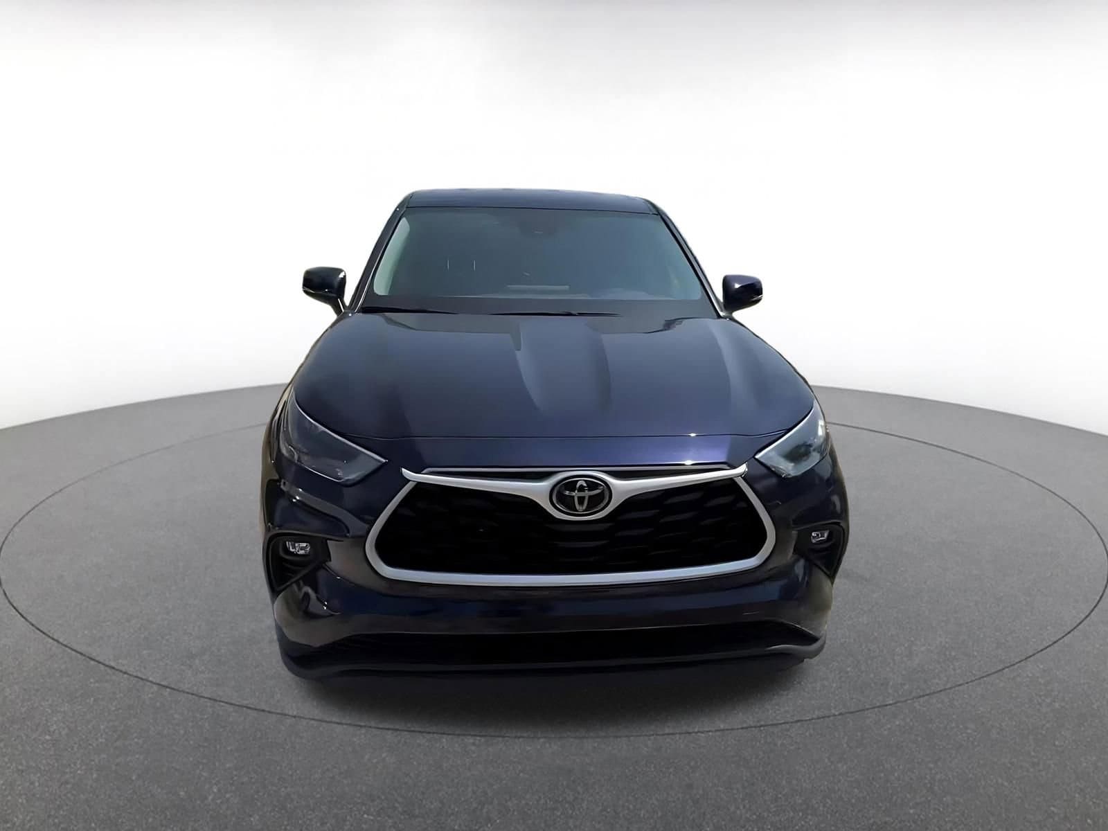 Thumbnail: 2025 Toyota Highlander - 4