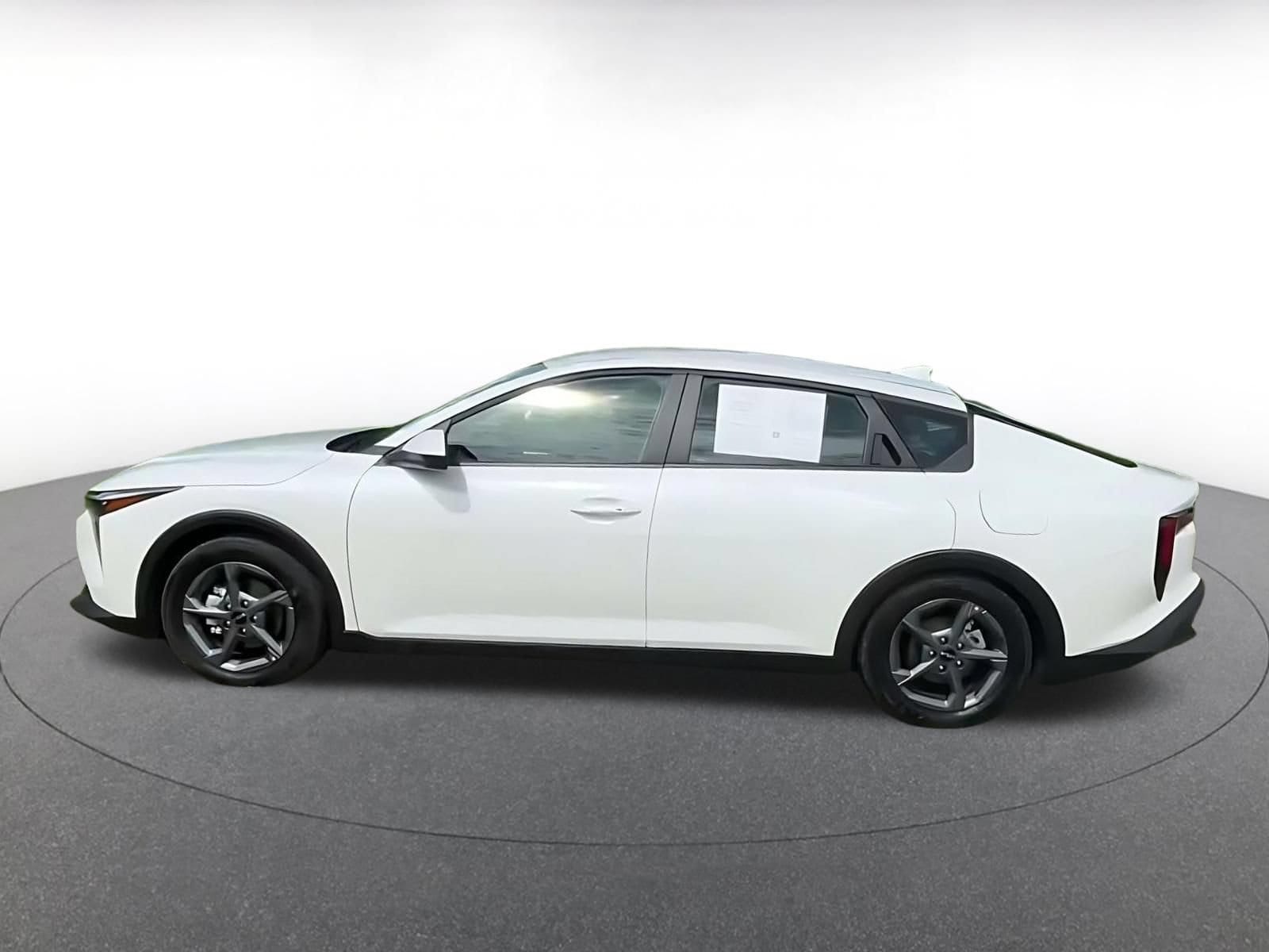 Thumbnail: 2026 Kia K4 - 8