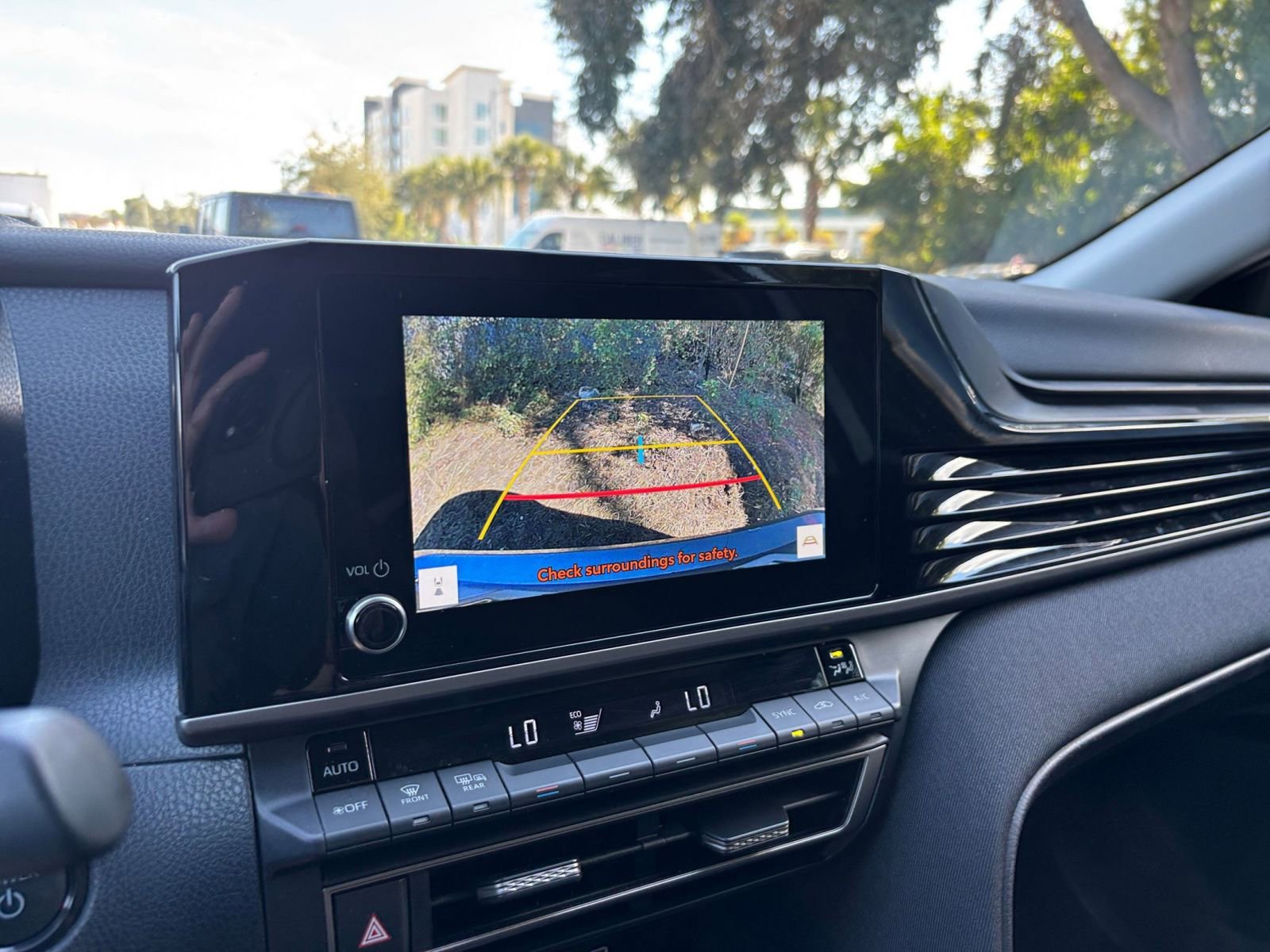 Thumbnail: 2025 Toyota Camry - 17