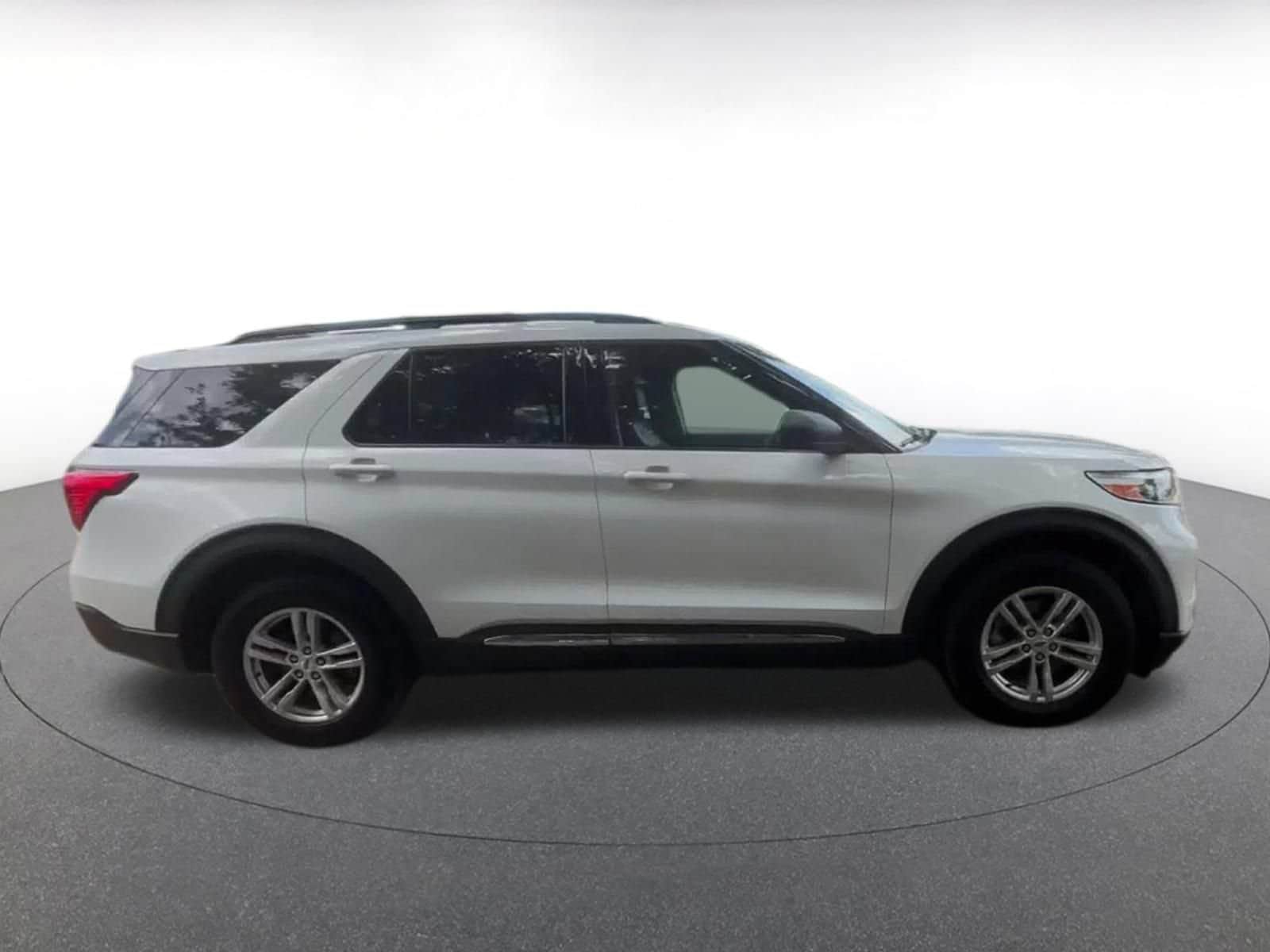 Thumbnail: 2023 Ford Explorer - 16