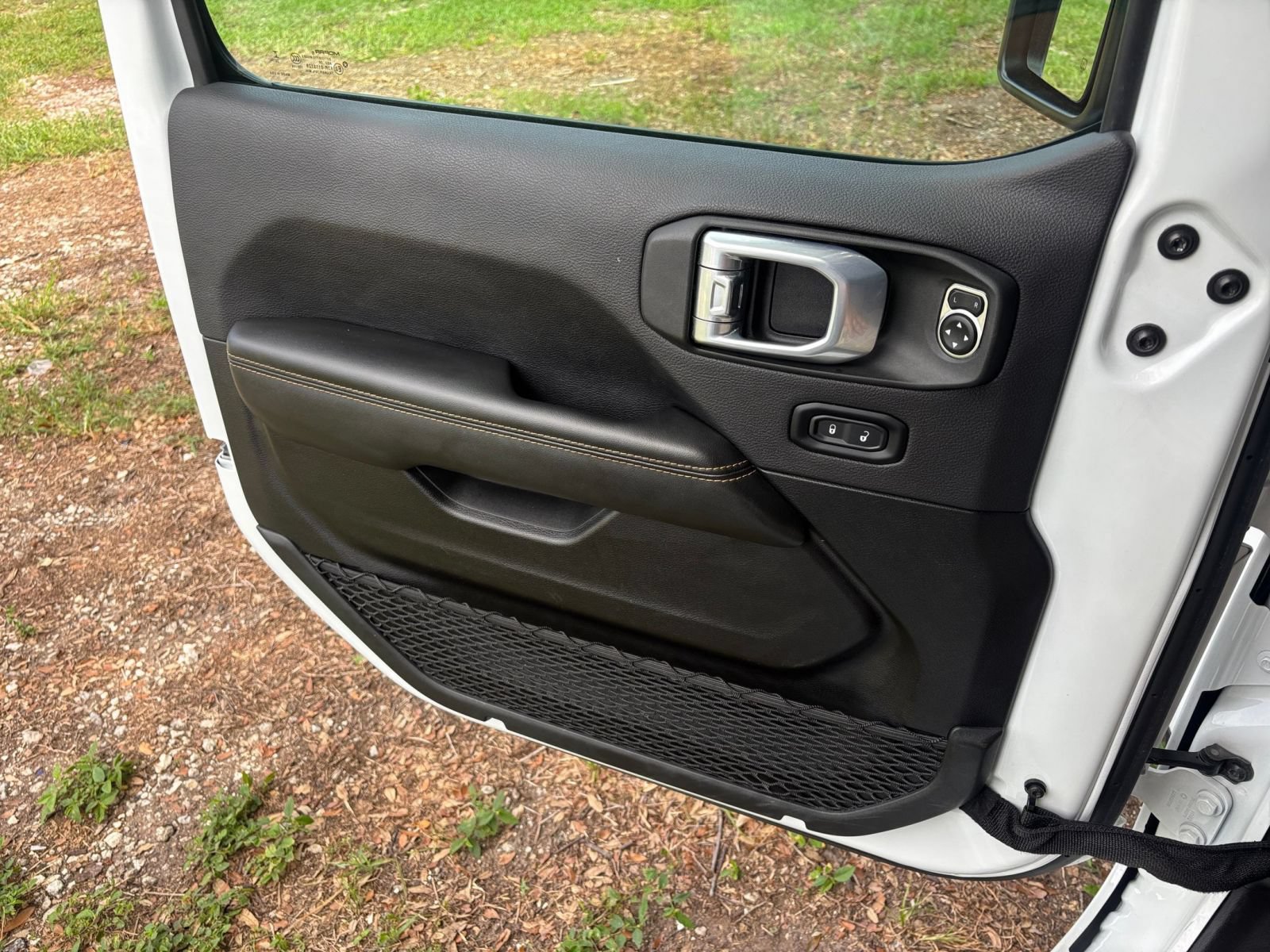 Thumbnail: 2025 Jeep Wrangler - 18