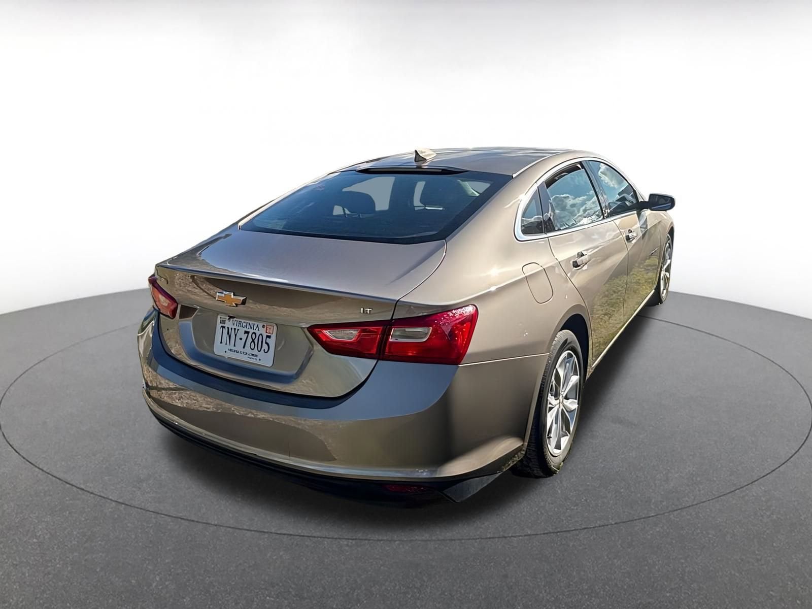 Thumbnail: 2023 Chevrolet Malibu - 8