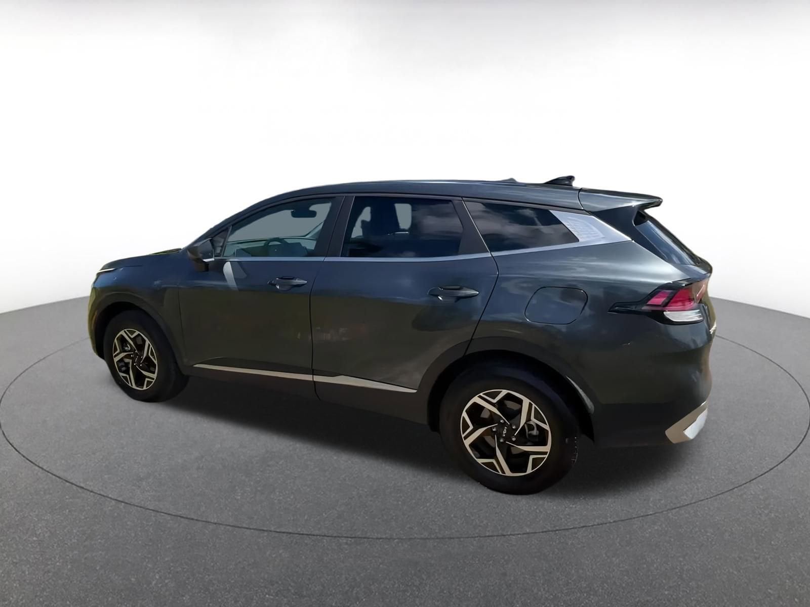 Thumbnail: 2024 Kia Sportage - 10