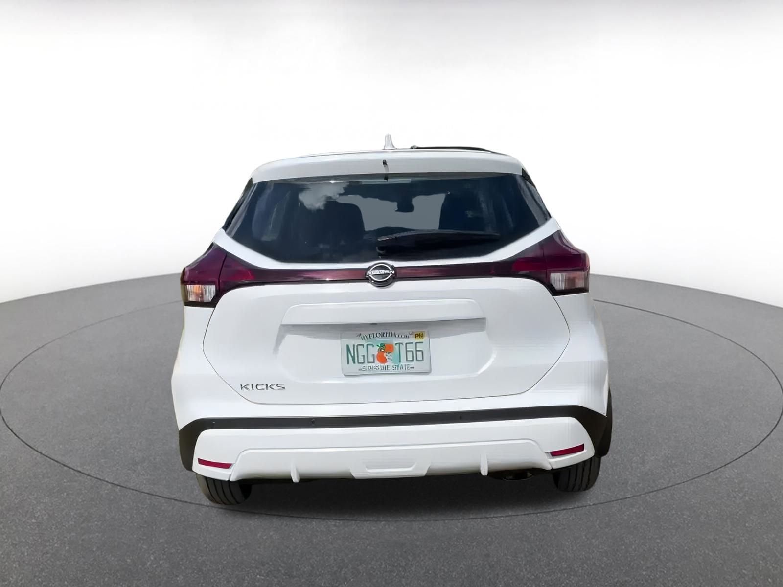 Thumbnail: 2024 Nissan Kicks - 12