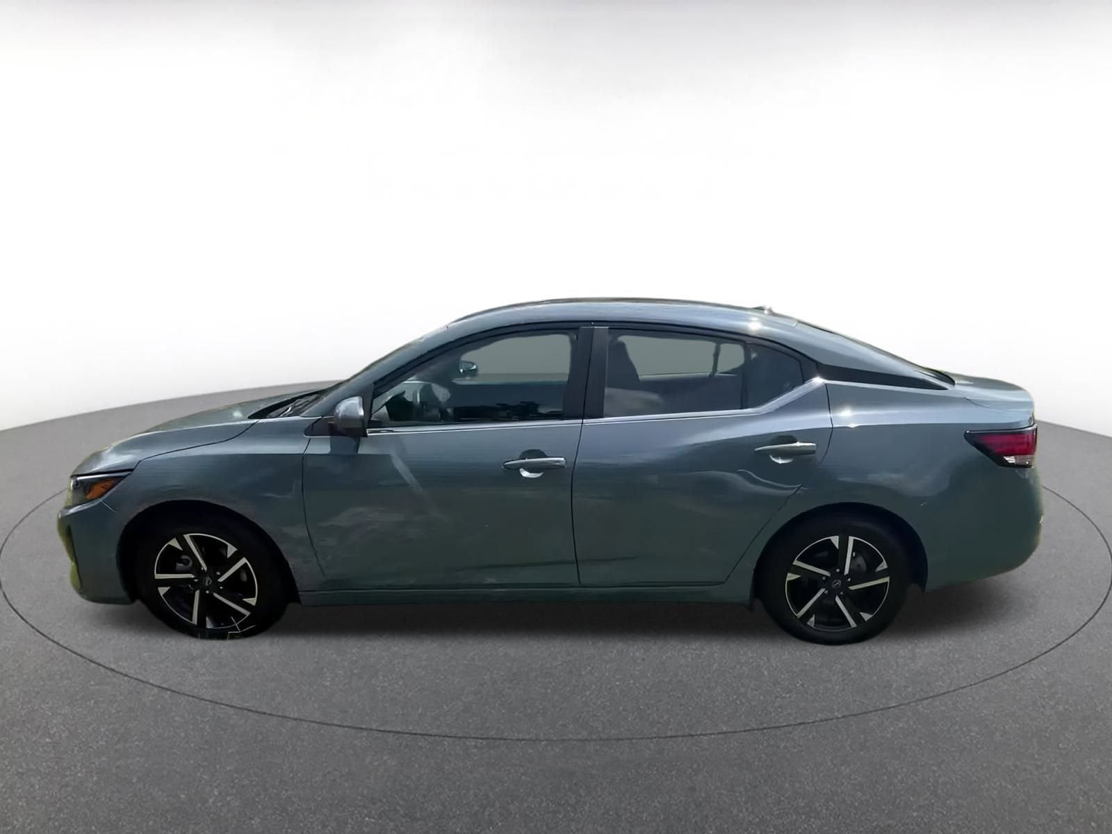 Thumbnail: 2024 Nissan Sentra - 9