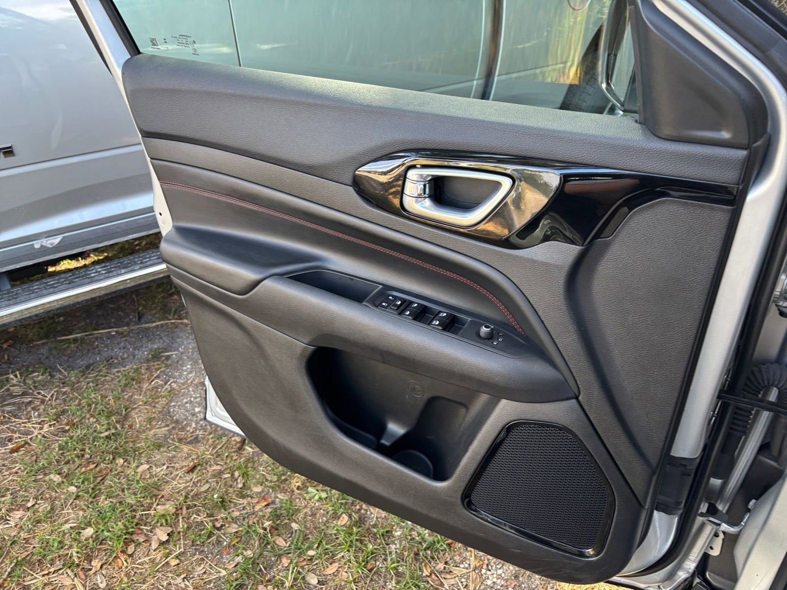 Thumbnail: 2025 Jeep Compass - 20