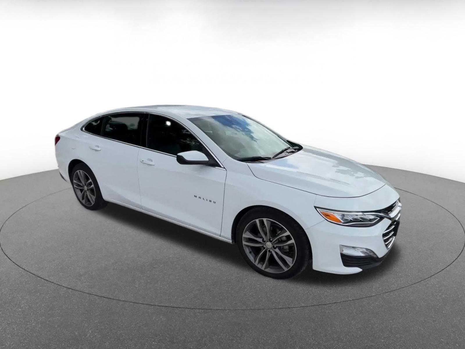 Thumbnail: 2024 Chevrolet Malibu - 2