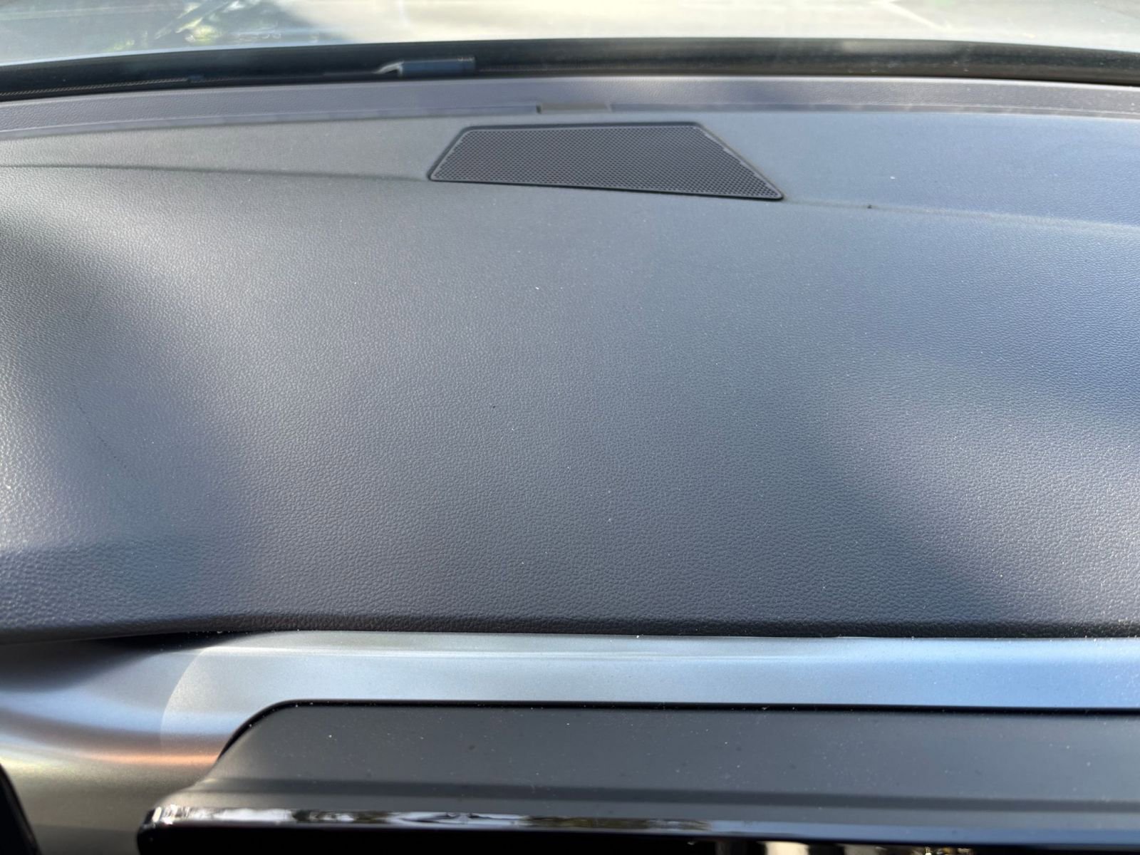 Thumbnail: 2025 Volkswagen Taos - 17