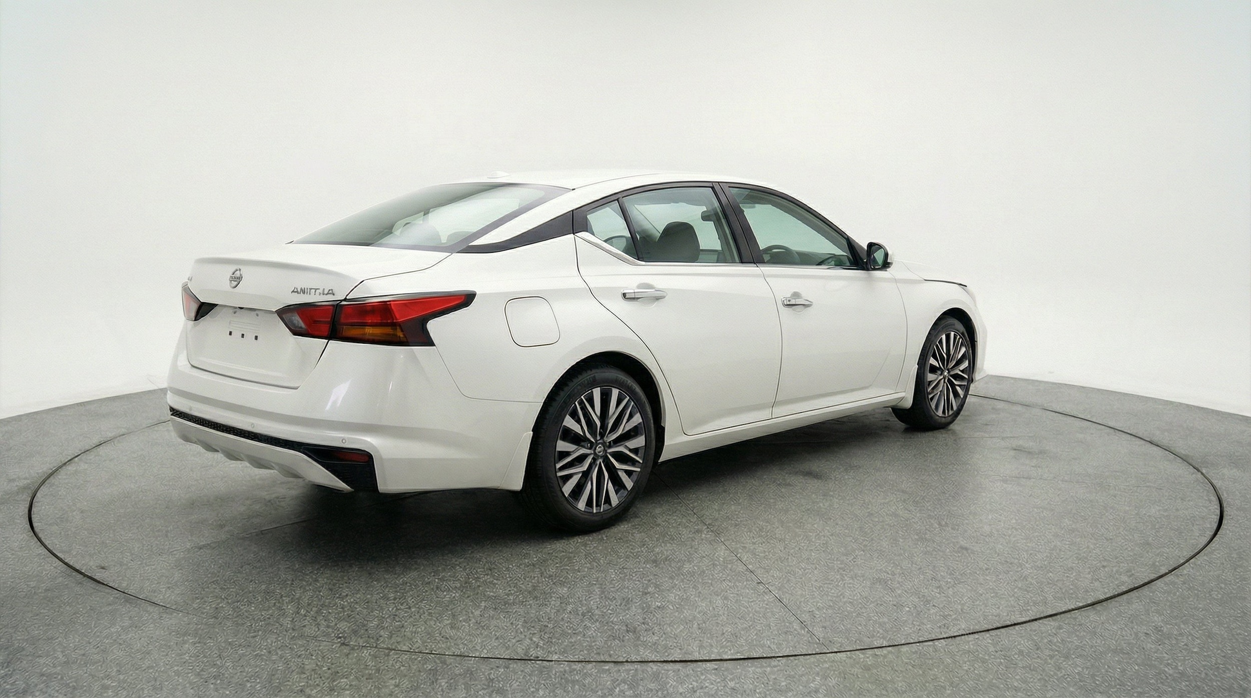 Thumbnail: 2025 Nissan Altima - 11