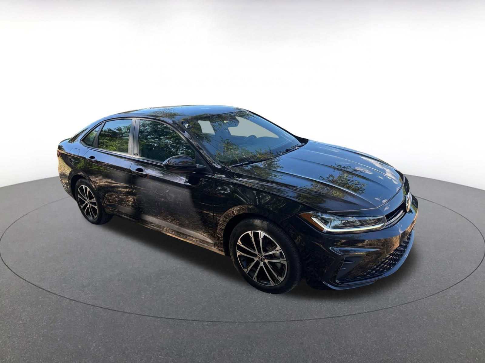 Thumbnail: 2025 Volkswagen Jetta - 1