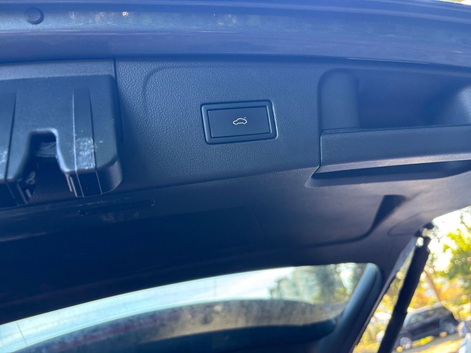 Thumbnail: 2025 Volkswagen Atlas - 29