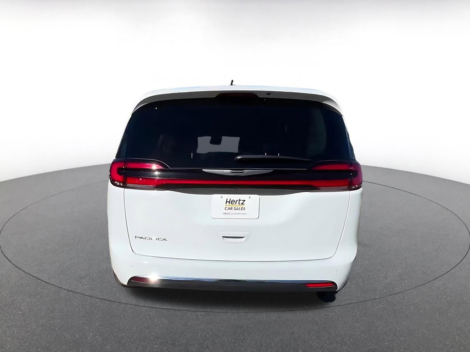 Thumbnail: 2024 Chrysler Pacifica - 12