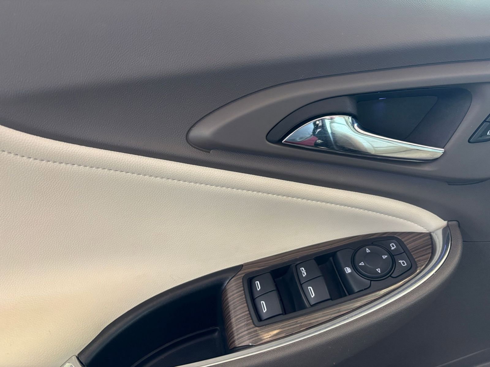 Thumbnail: 2024 Chevrolet Malibu - 20