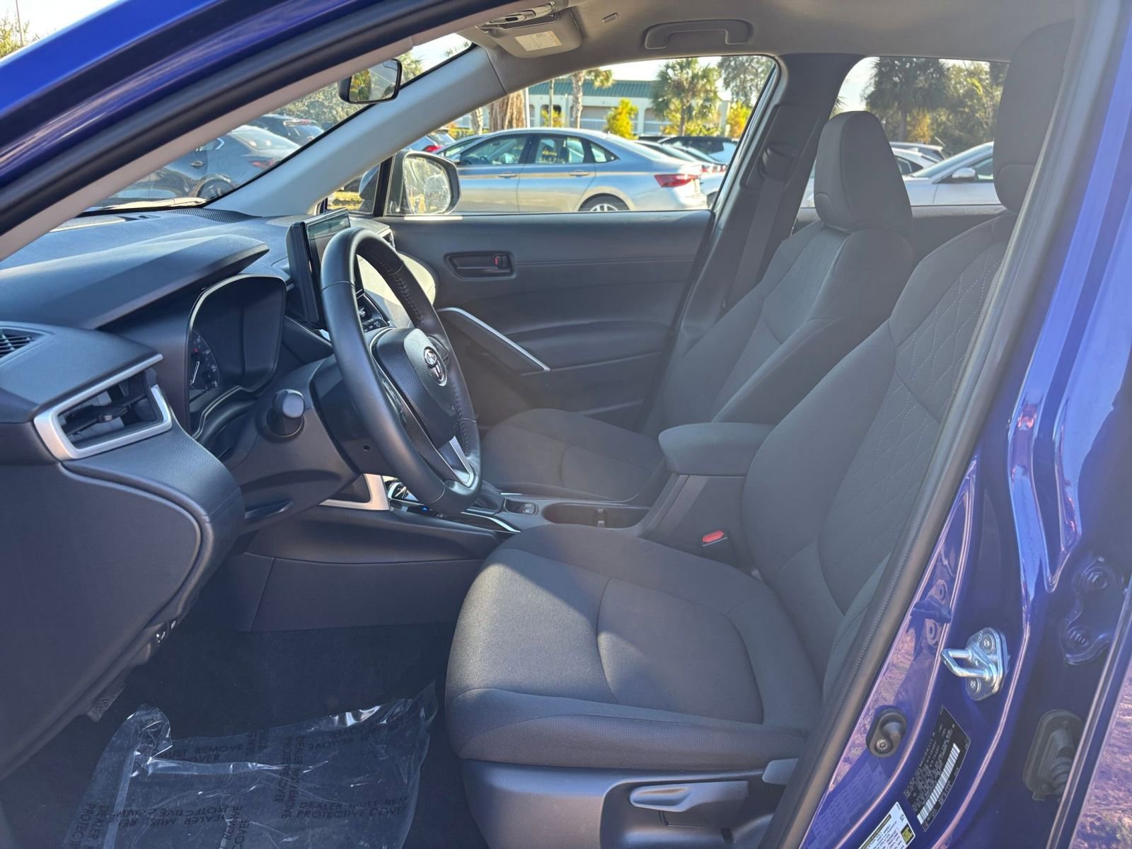 Thumbnail: 2025 Toyota Corolla Cross - 27