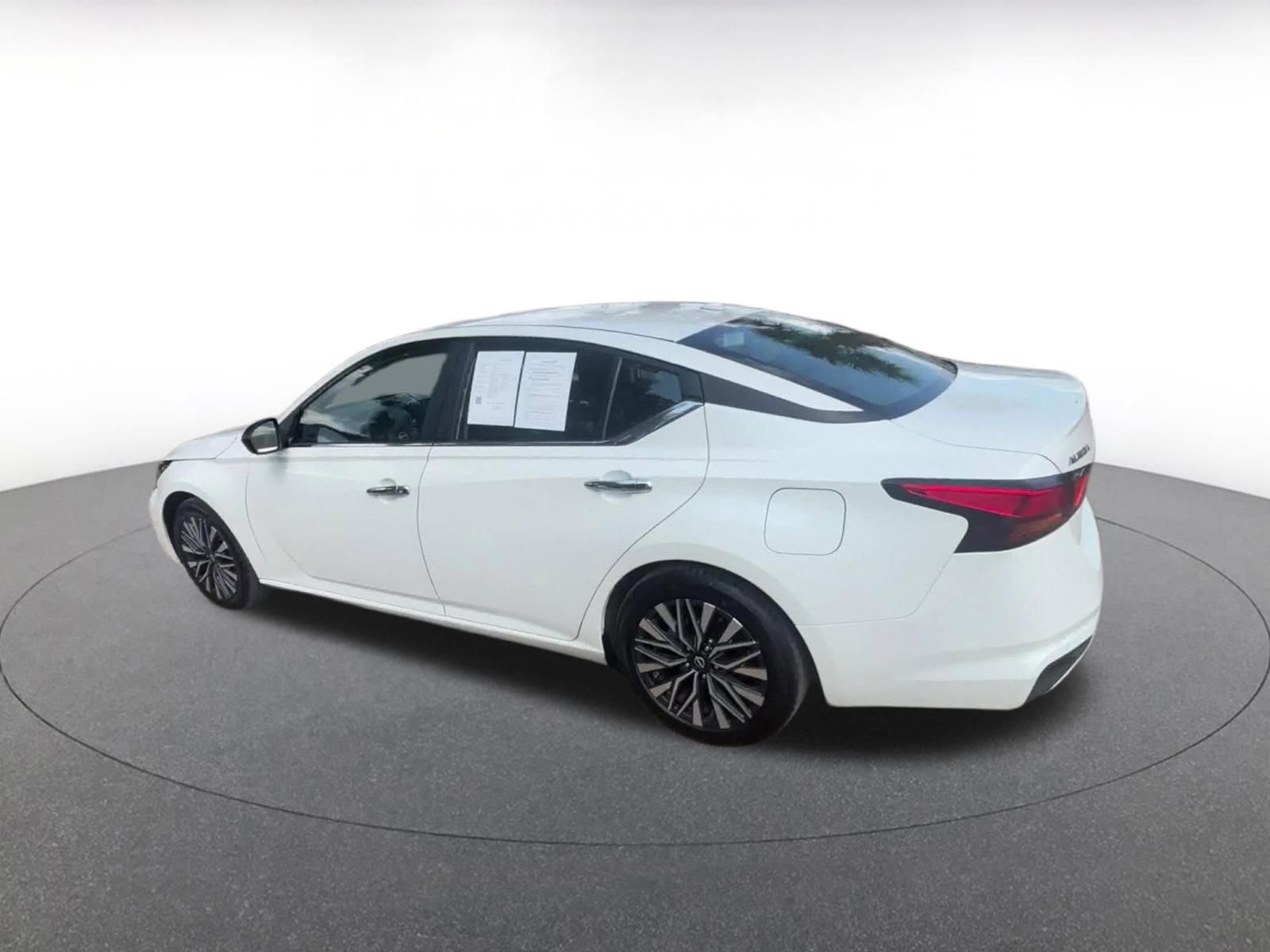 Thumbnail: 2025 Nissan Altima - 10