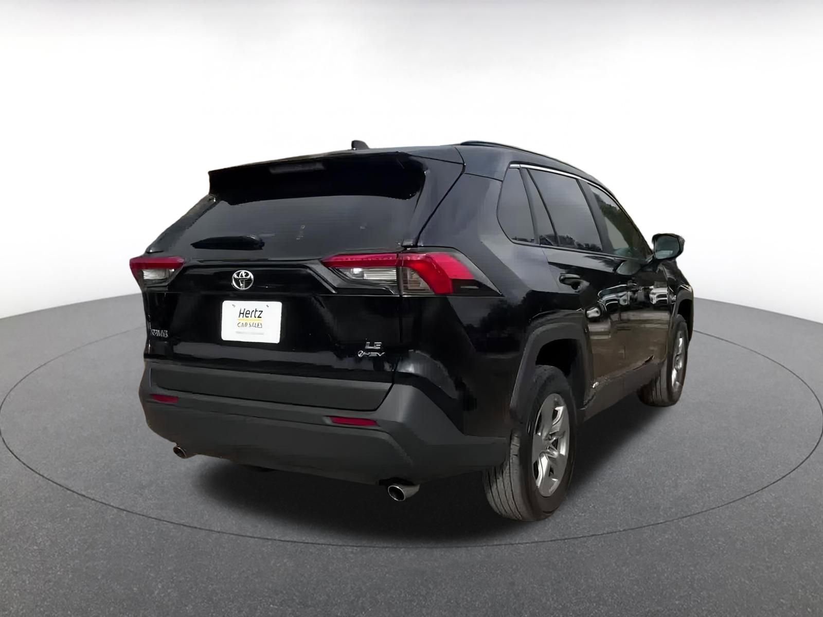 Thumbnail: 2025 Toyota RAV4 - 15