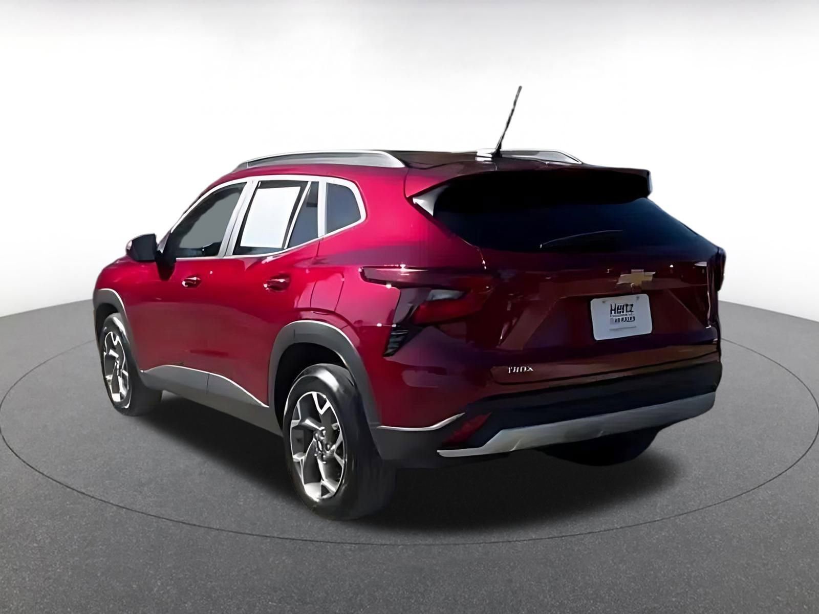 Thumbnail: 2025 Chevrolet Trax - 9
