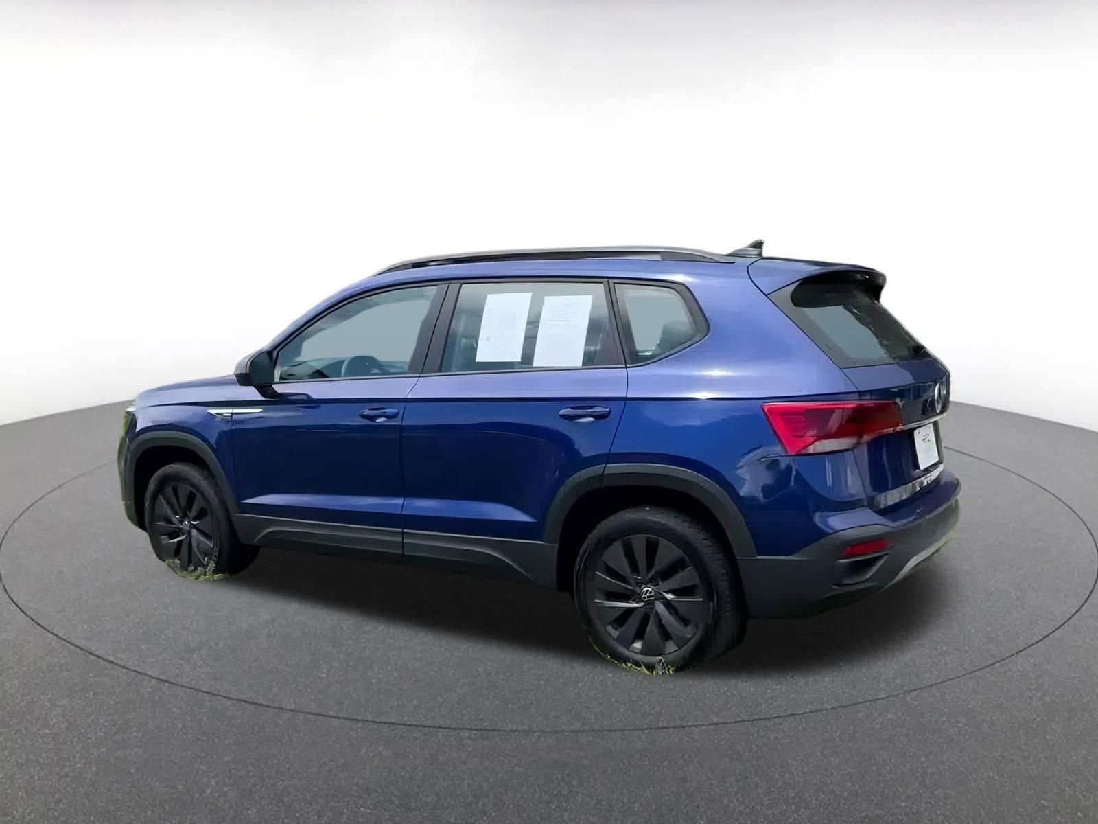 Thumbnail: 2024 Volkswagen Taos - 10