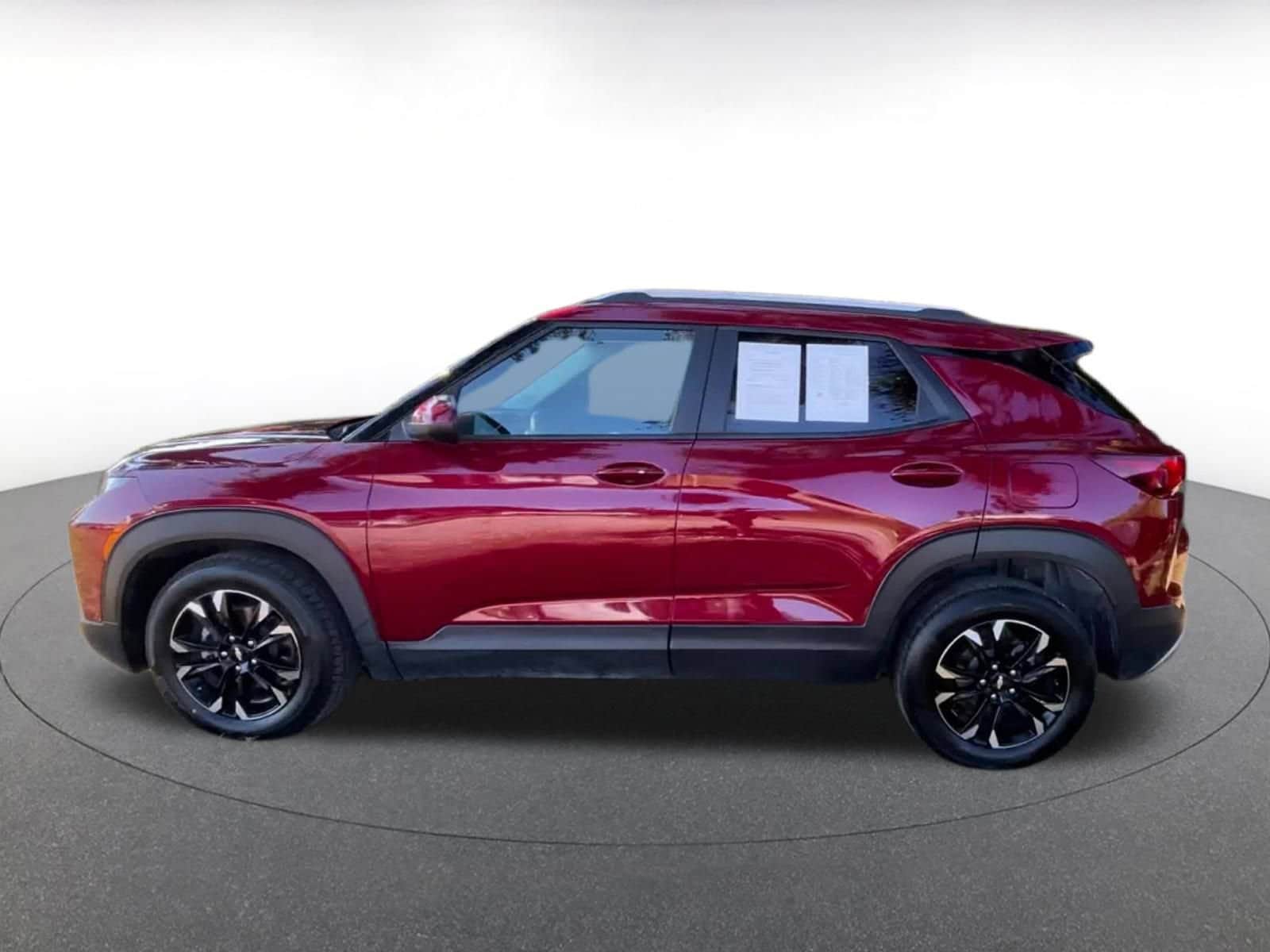 Thumbnail: 2023 Chevrolet TrailBlazer - 9