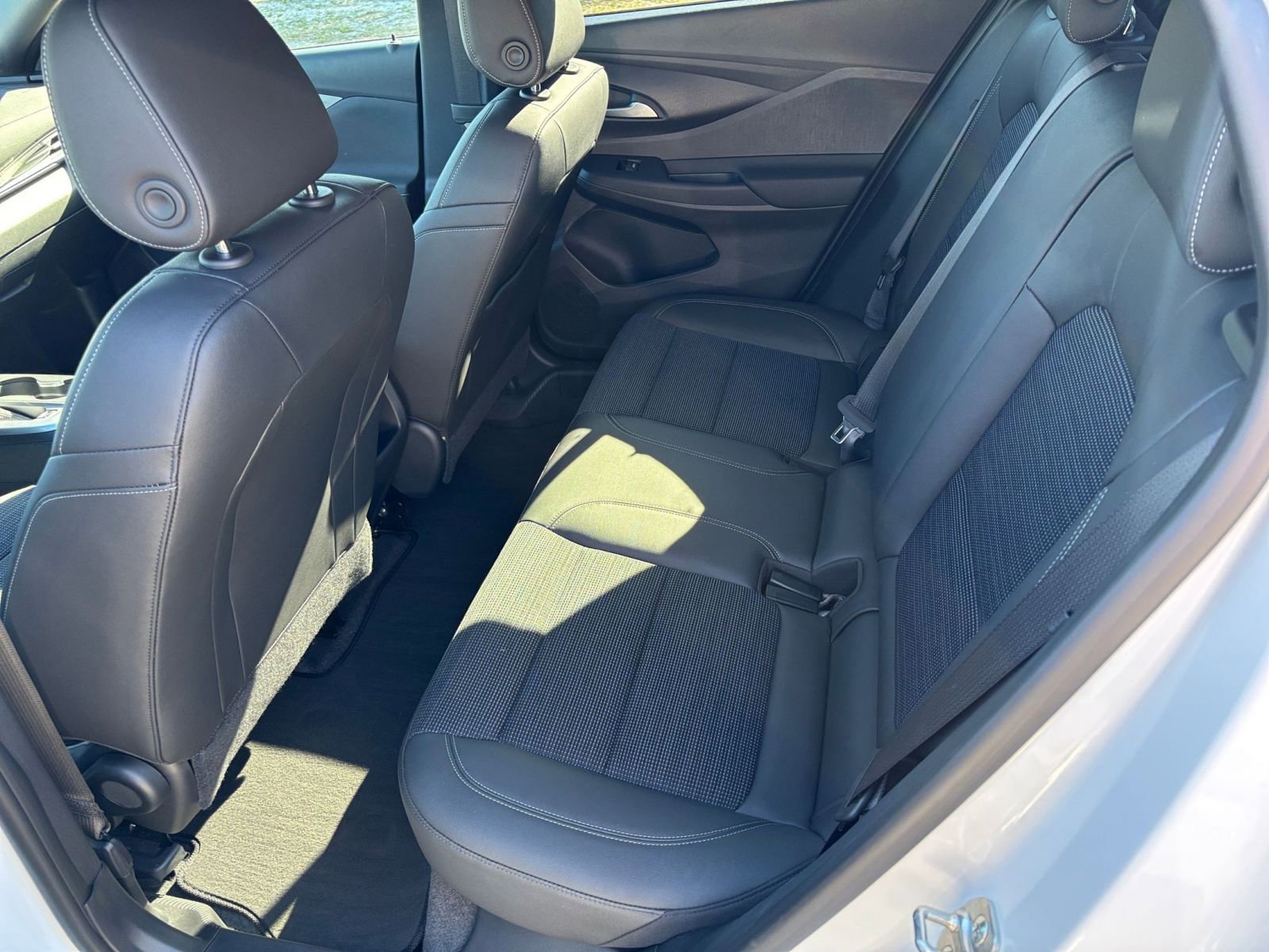 Thumbnail: 2025 Buick Envista - 25