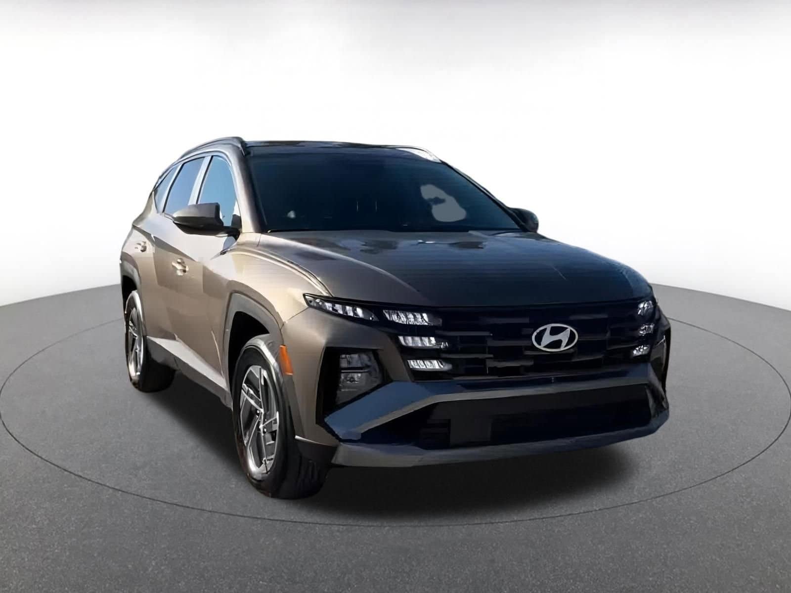Thumbnail: 2025 Hyundai Tucson - 3