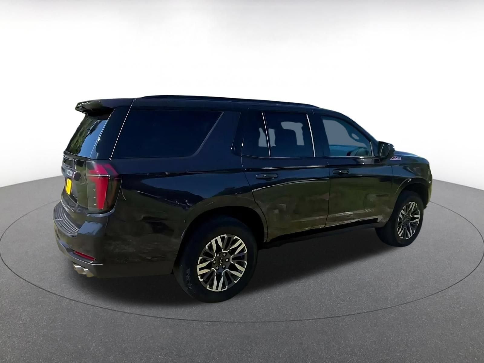 Thumbnail: 2025 Chevrolet Tahoe - 14