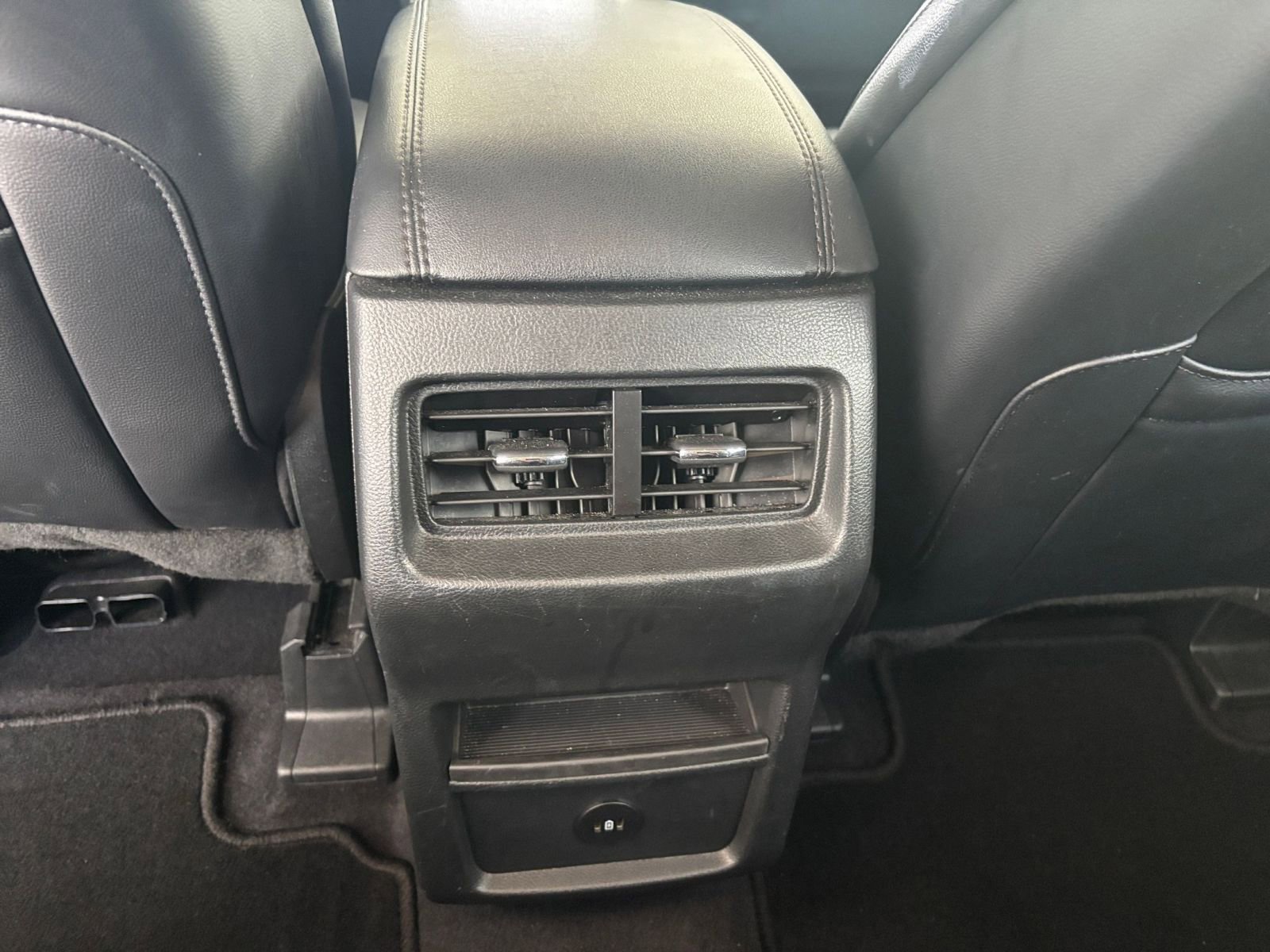 Thumbnail: 2023 Ford Edge - 24