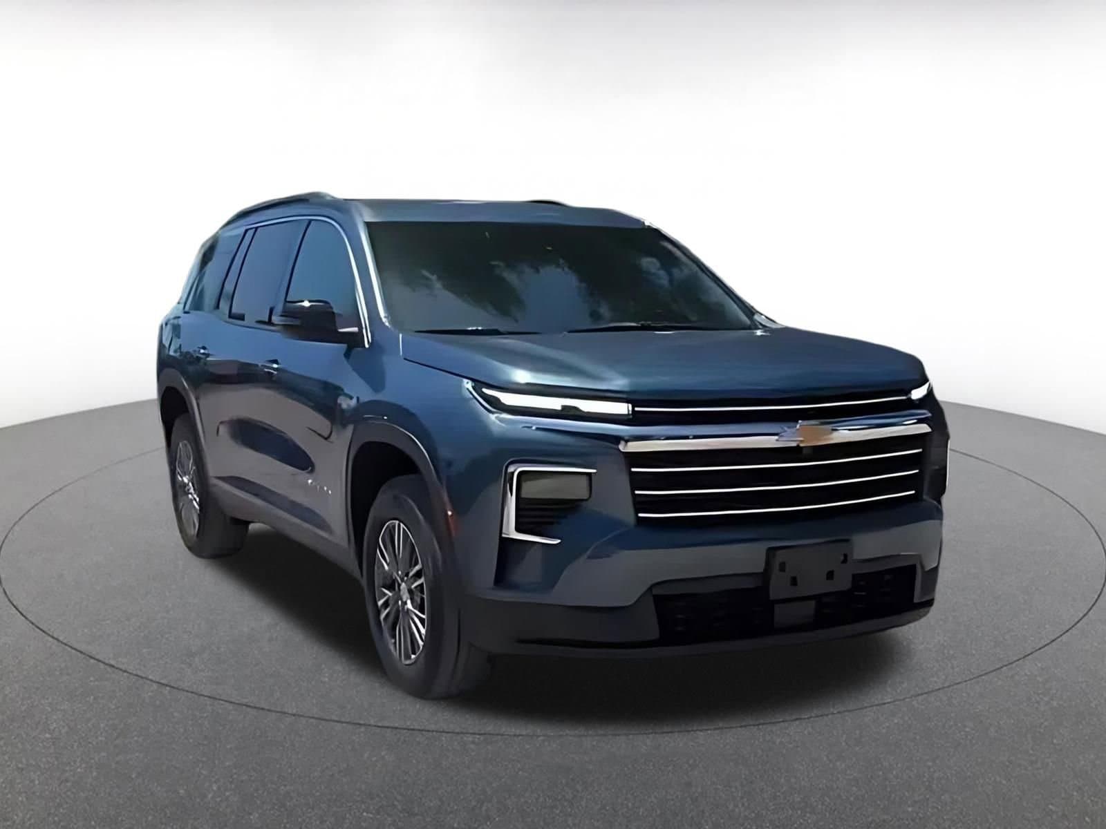 Thumbnail: 2025 Chevrolet Traverse - 2