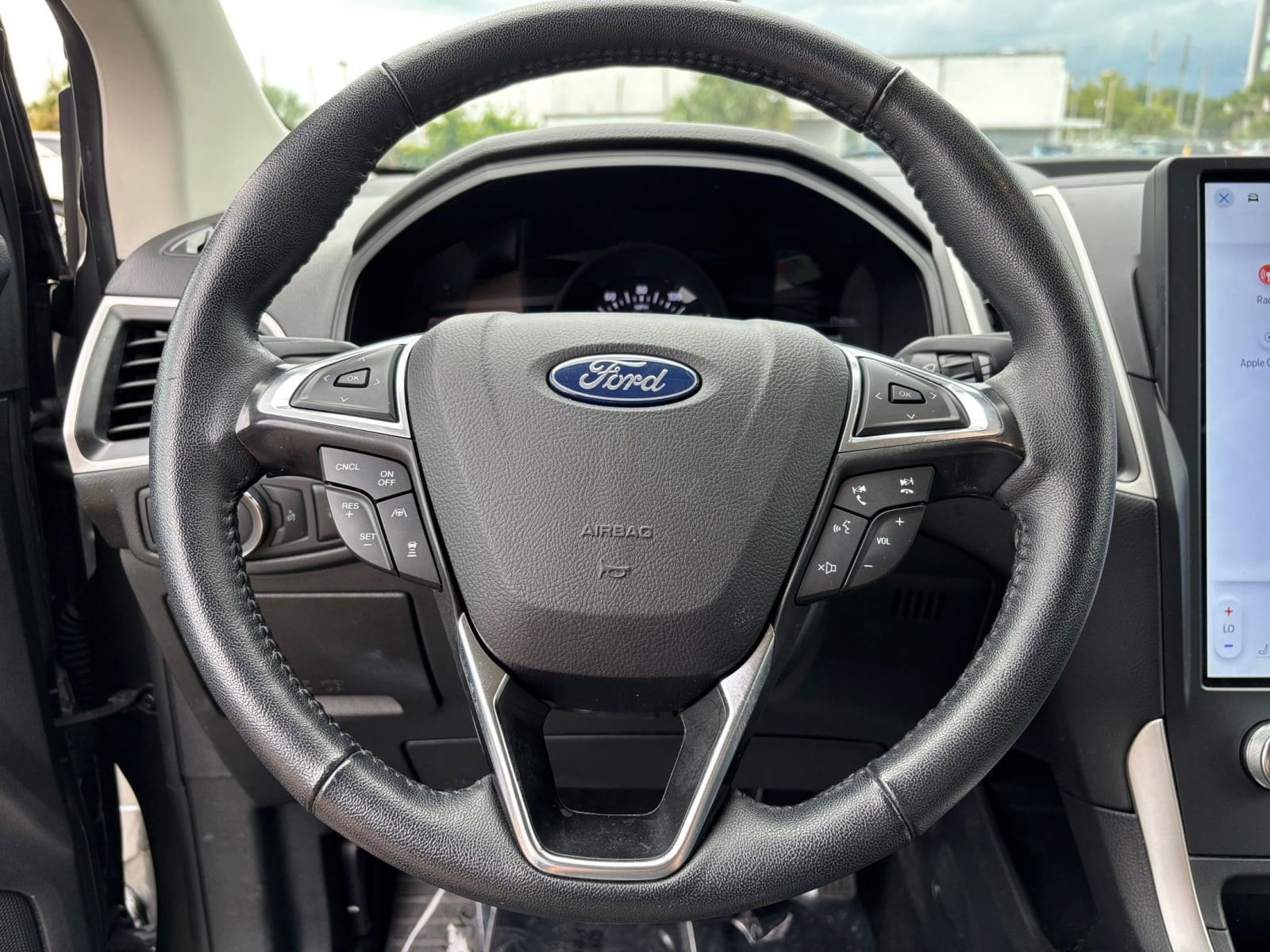 2024 Ford Edge SEL 22